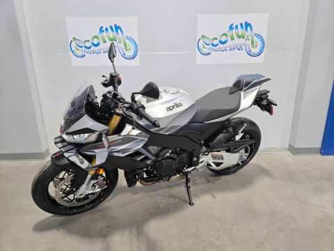 New 2027 Aprilia Tuono V4 1100 | Motorcycles in Forest Lake MN