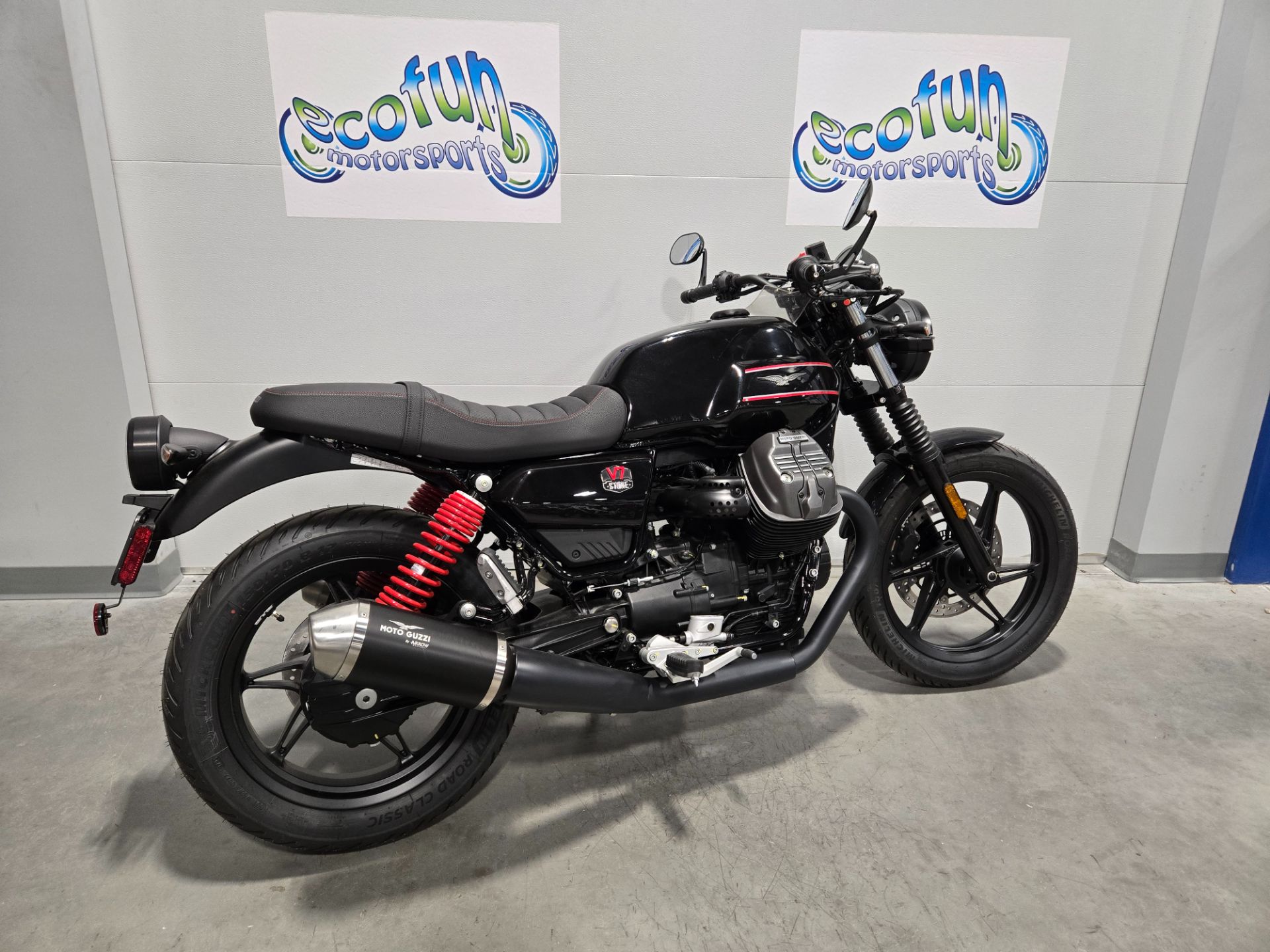 2024 Moto Guzzi photo 4