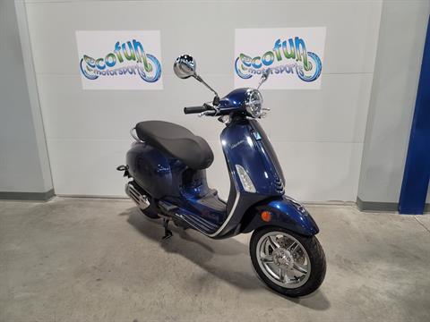 New 2024 Vespa Primavera 150 Scooters in Forest Lake MN