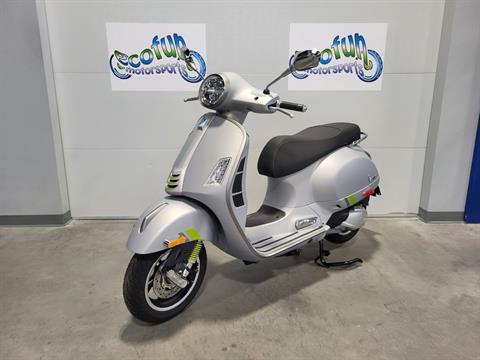 Scooter Vespa Gts Super 2021 2021 Vespa GTS 300 Racing 60s Vespa Miami