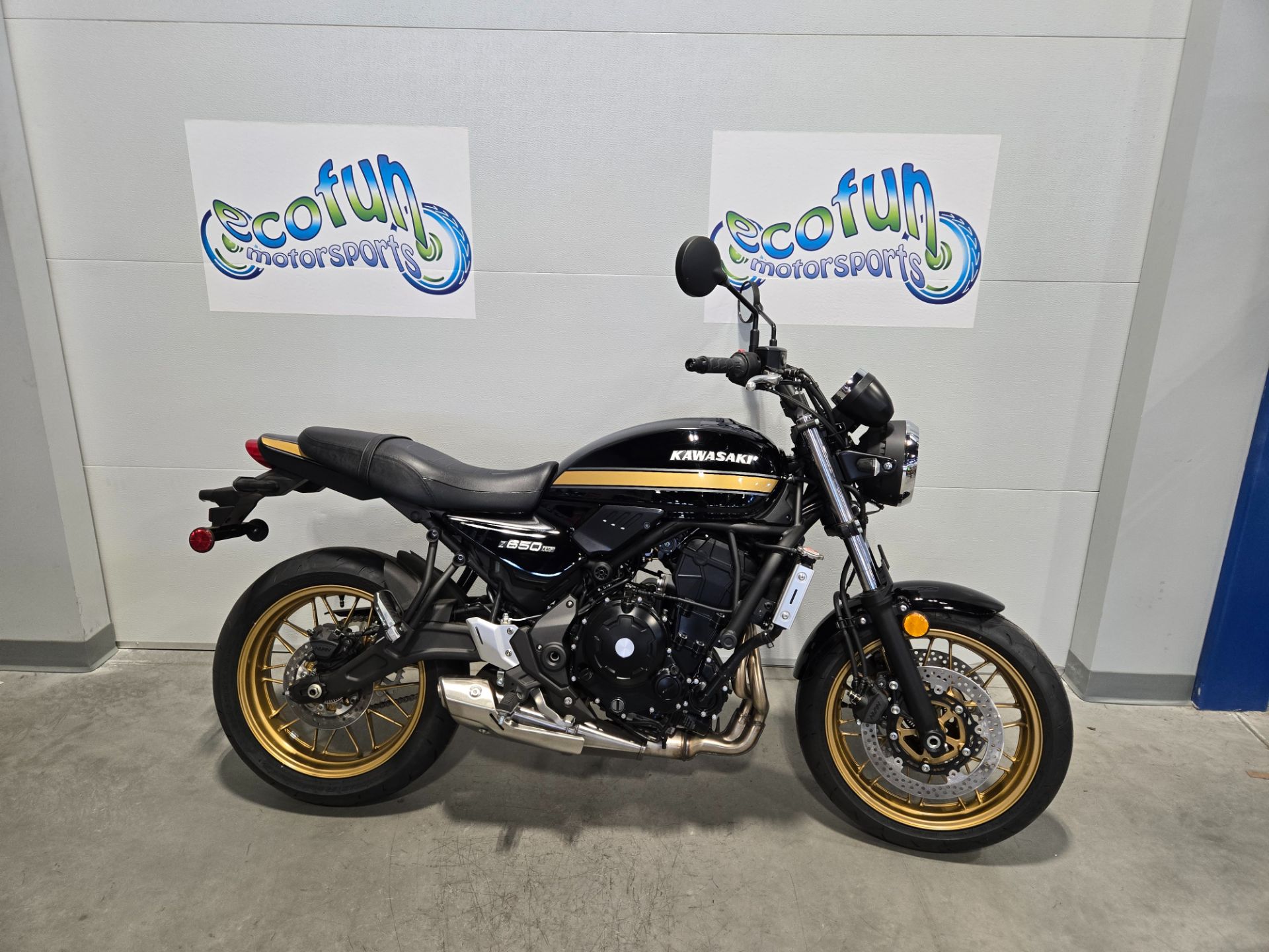 New 2025 Kawasaki Z650RS ABS | Motorcycles in Forest Lake MN 