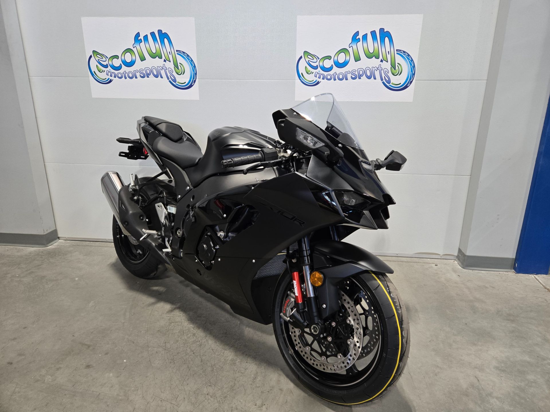 New 2025 Kawasaki Ninja ZX-10R | Motorcycles in Forest Lake