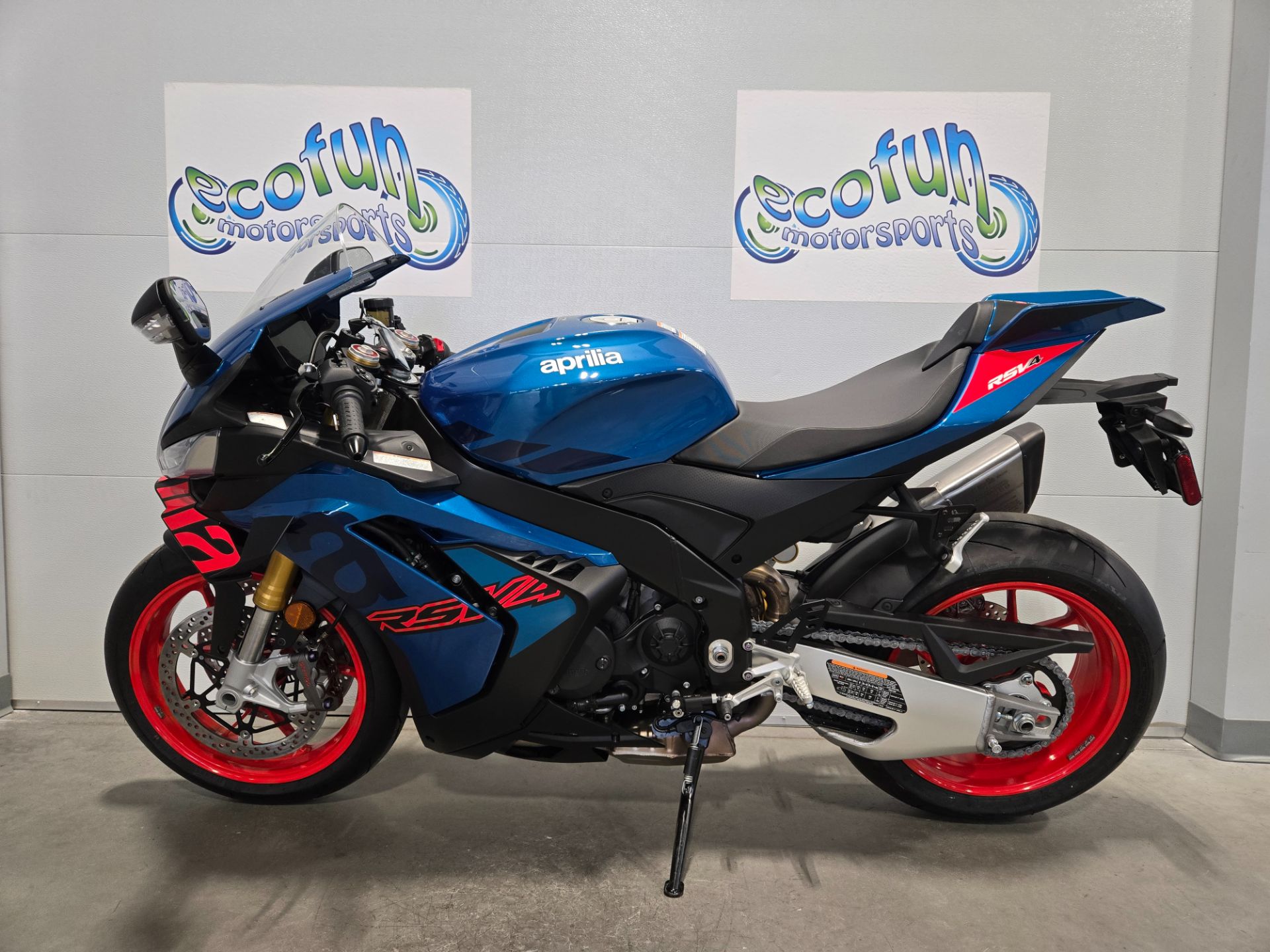 New 2027 Aprilia RSV4 1100 | Motorcycles in Forest Lake MN