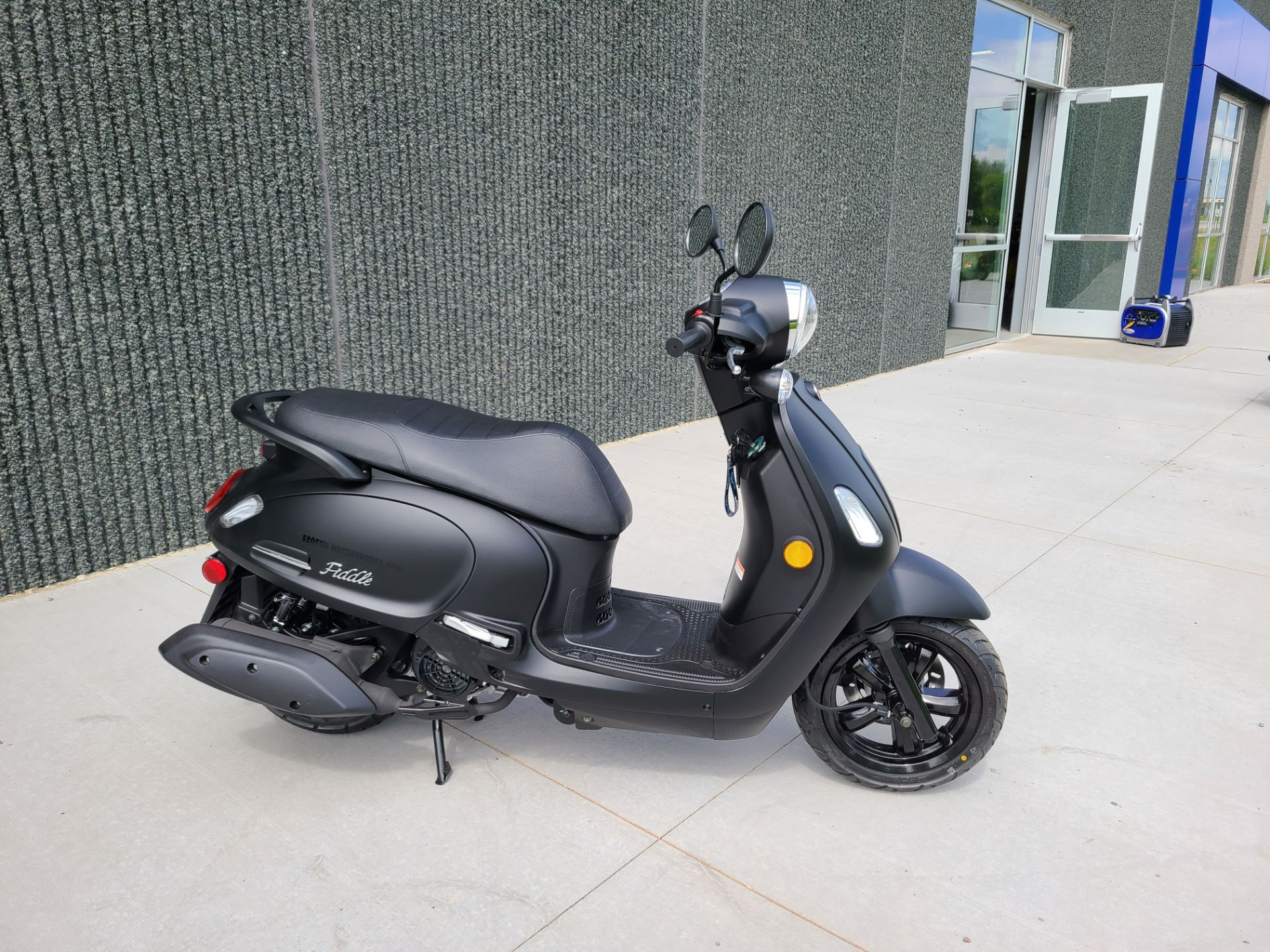 sym rv200iブラック　購入者確定 sym RV200の中古が安い！激安で譲ります・無料であげます｜ジモティー