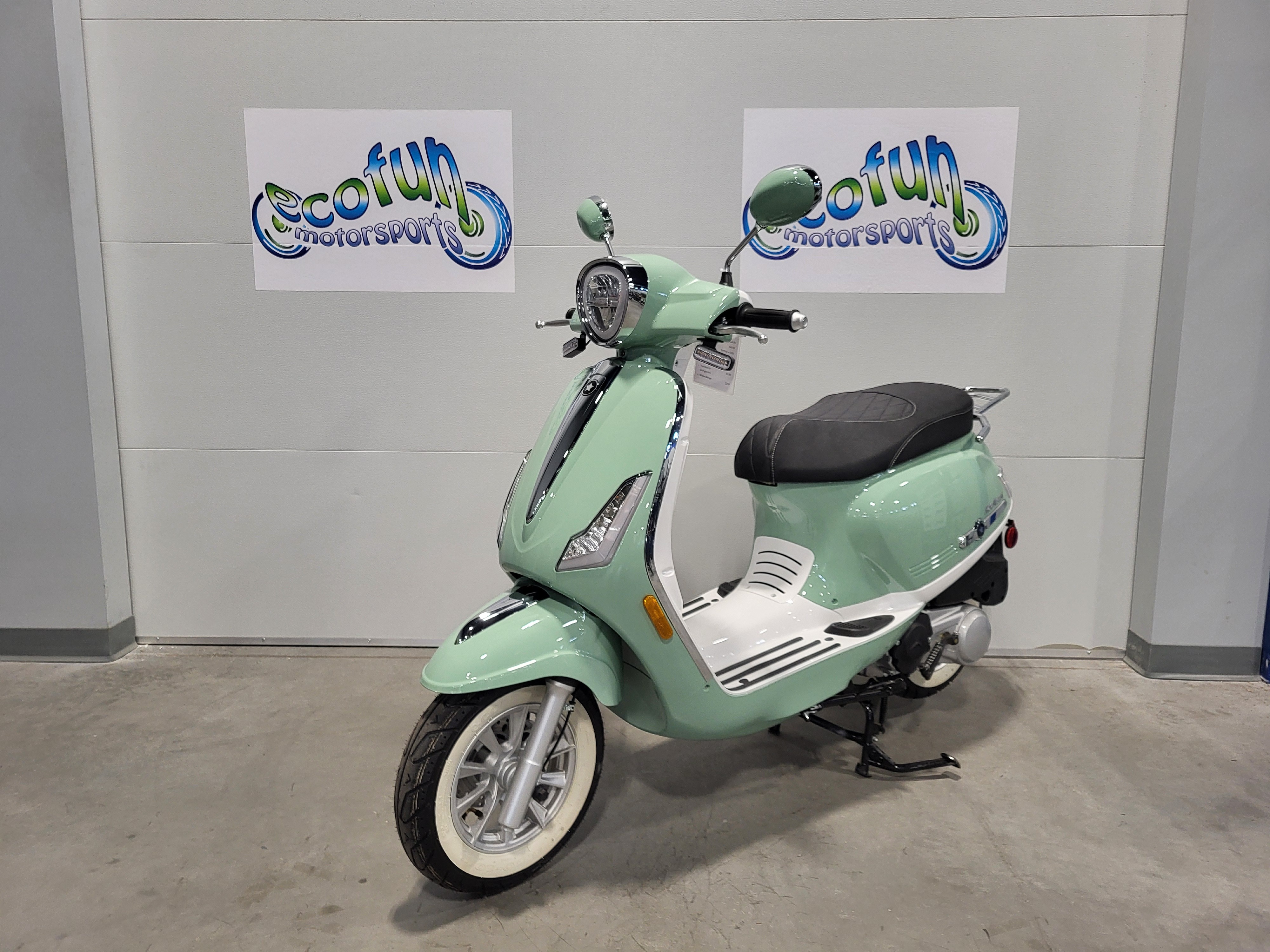 2026 Scootstar Retrostar photo 2