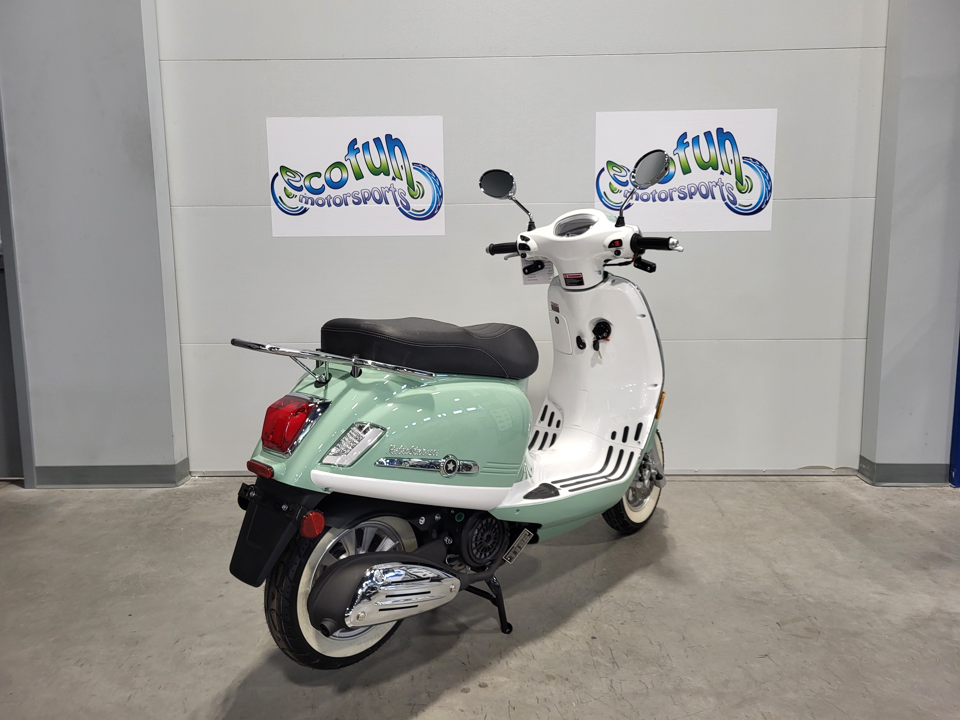 2026 Scootstar Retrostar photo 8