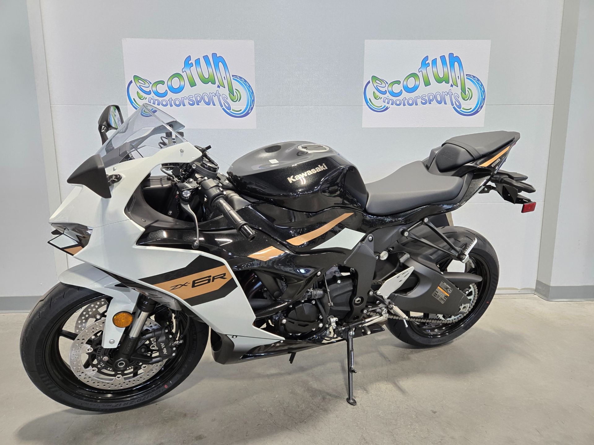 New 2026 Kawasaki Ninja ZX-6R | Motorcycles in Forest Lake MN