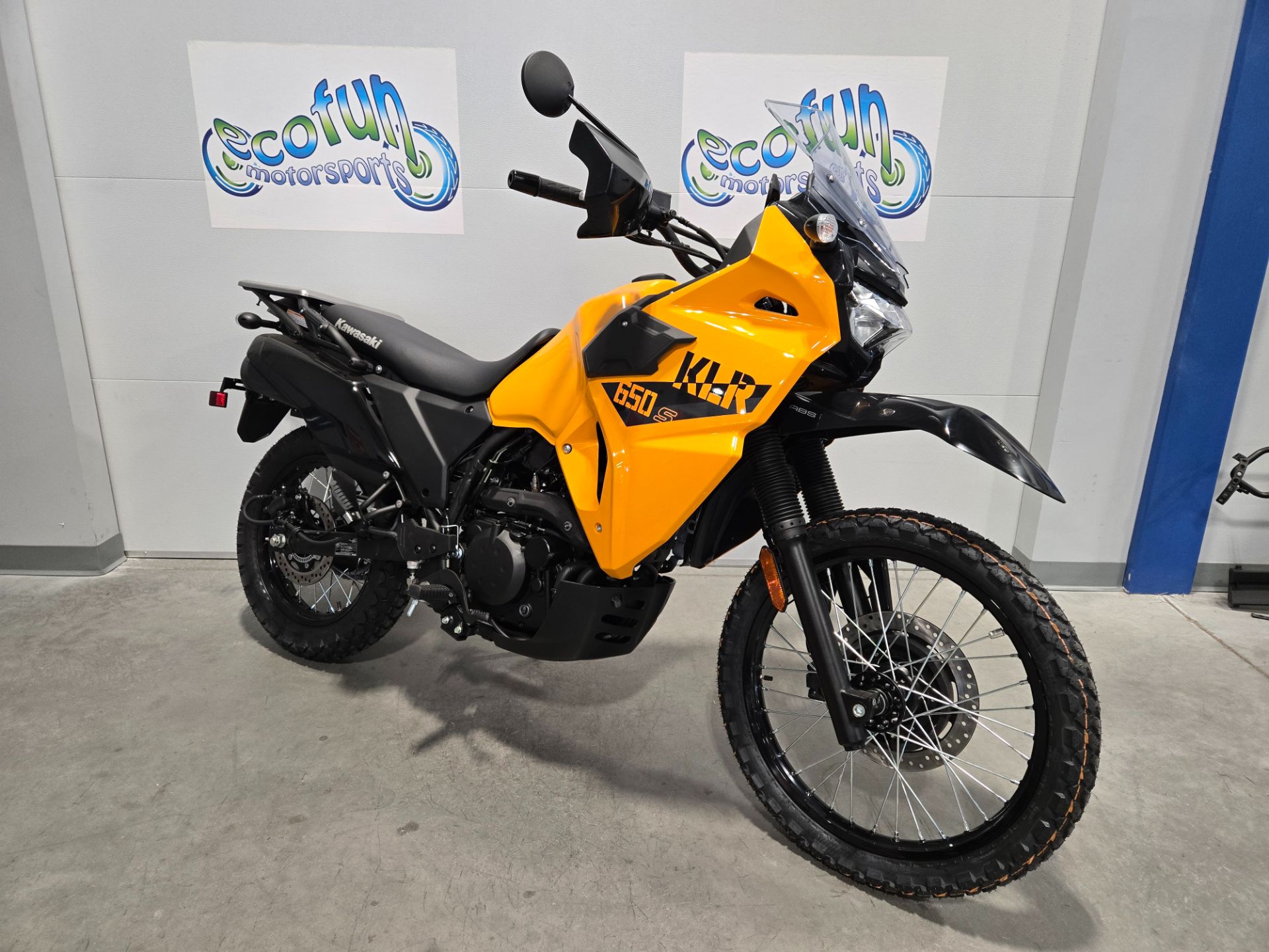 2026 Kawasaki KLR®650 S ABS 1