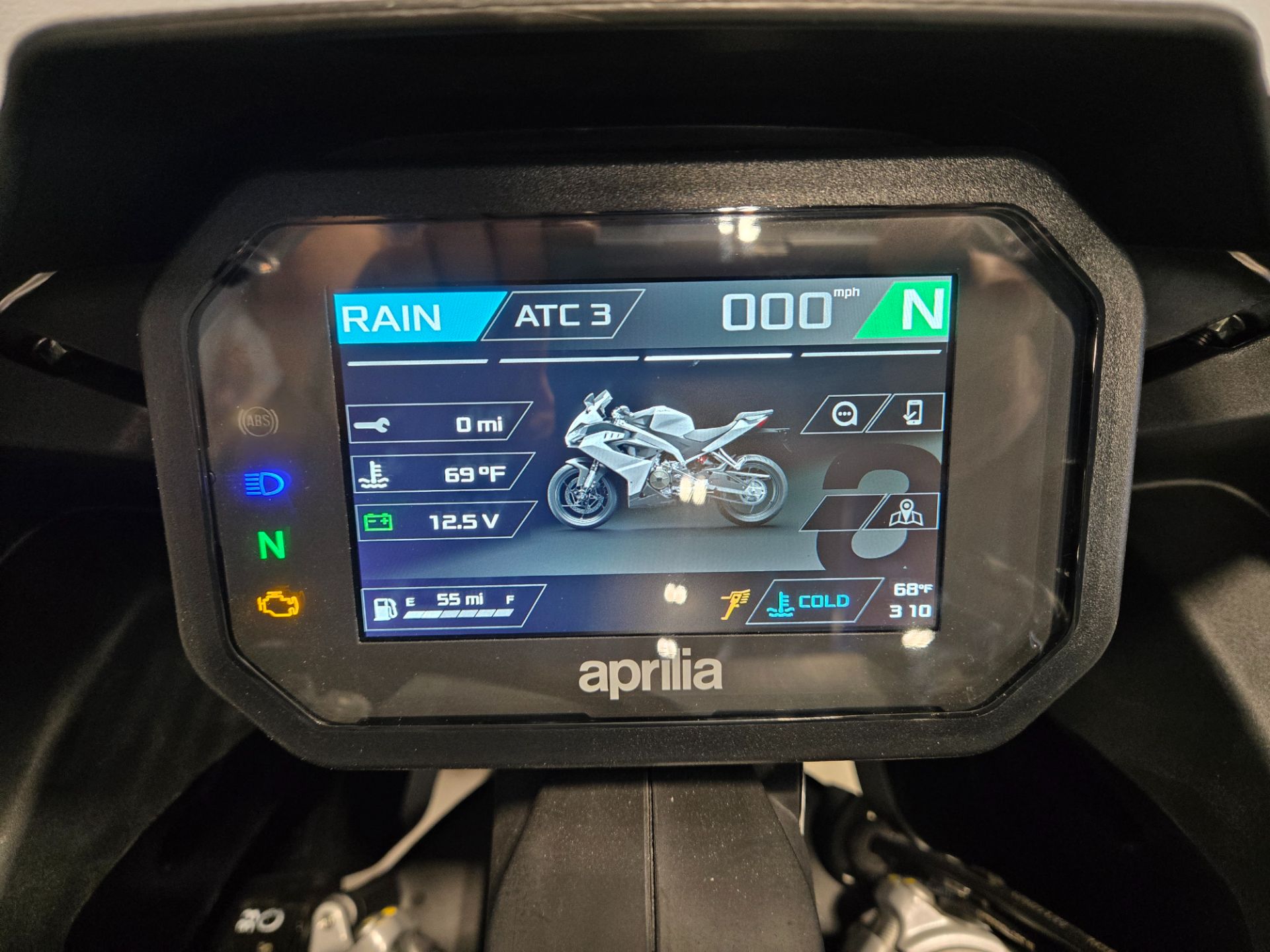 2026 Aprilia RS 457 10
