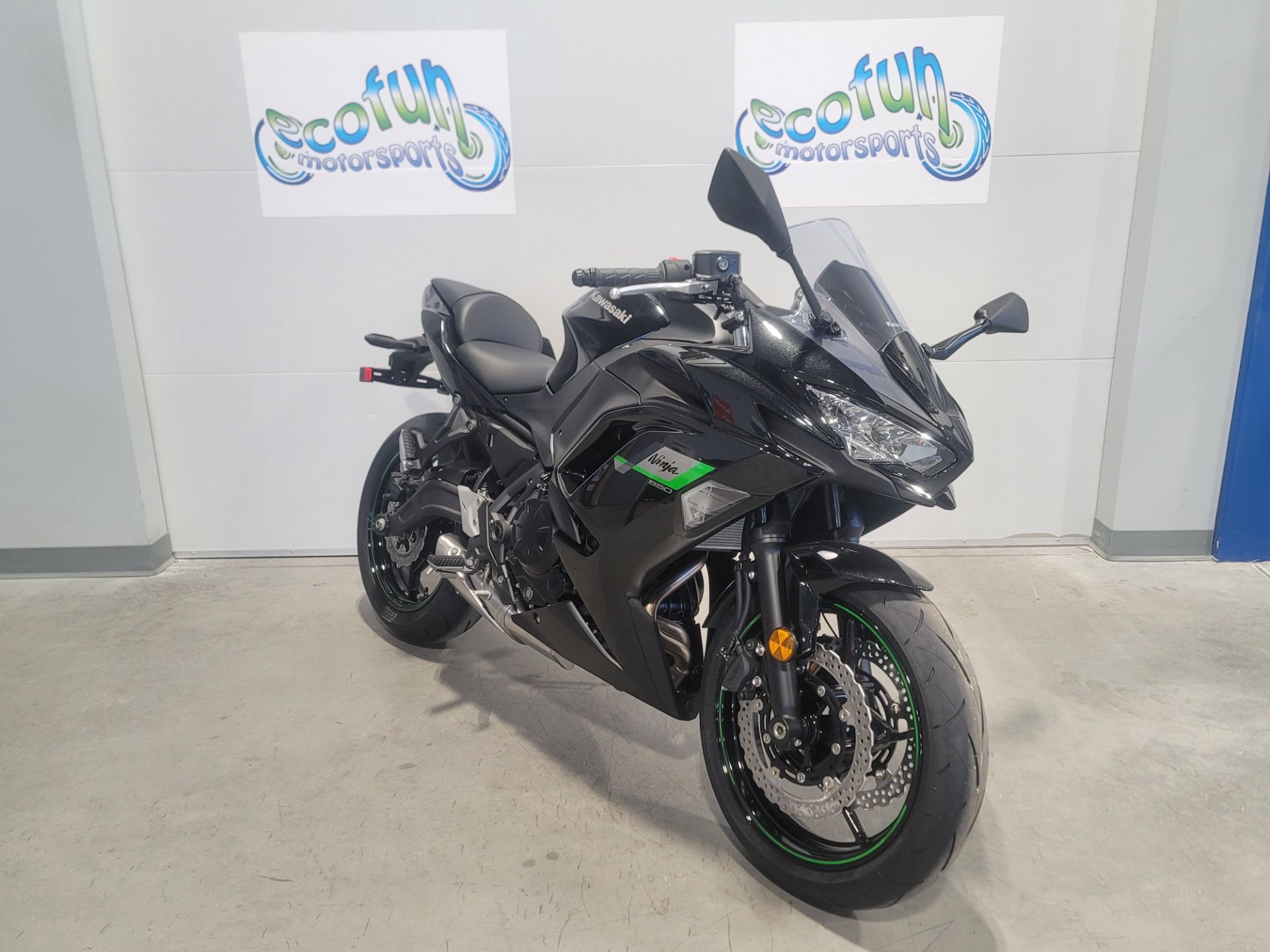 New 2025 Kawasaki Ninja 650 | Motorcycles in Forest Lake MN