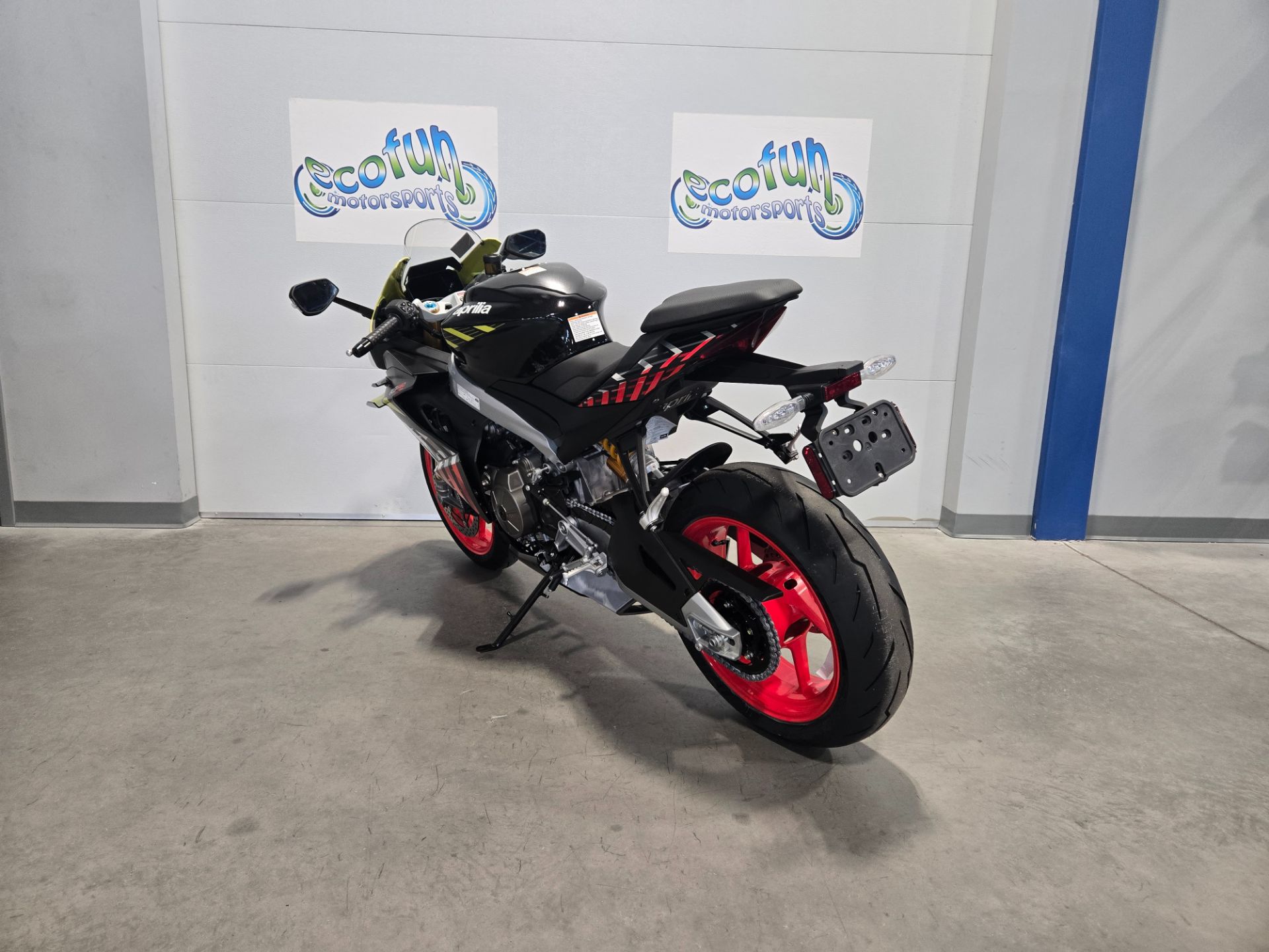2027 Aprilia RS photo 3