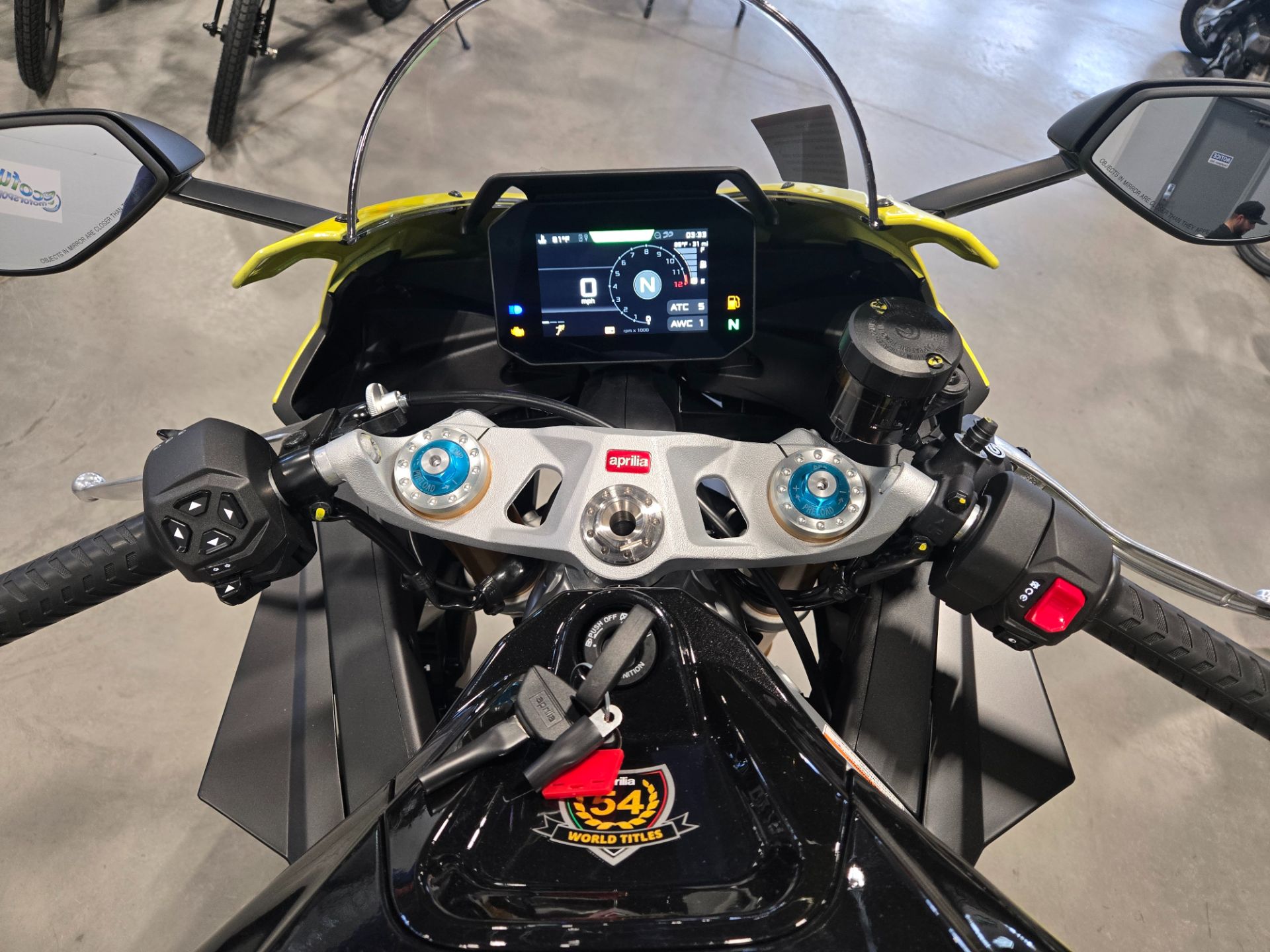 2027 Aprilia RS photo 7
