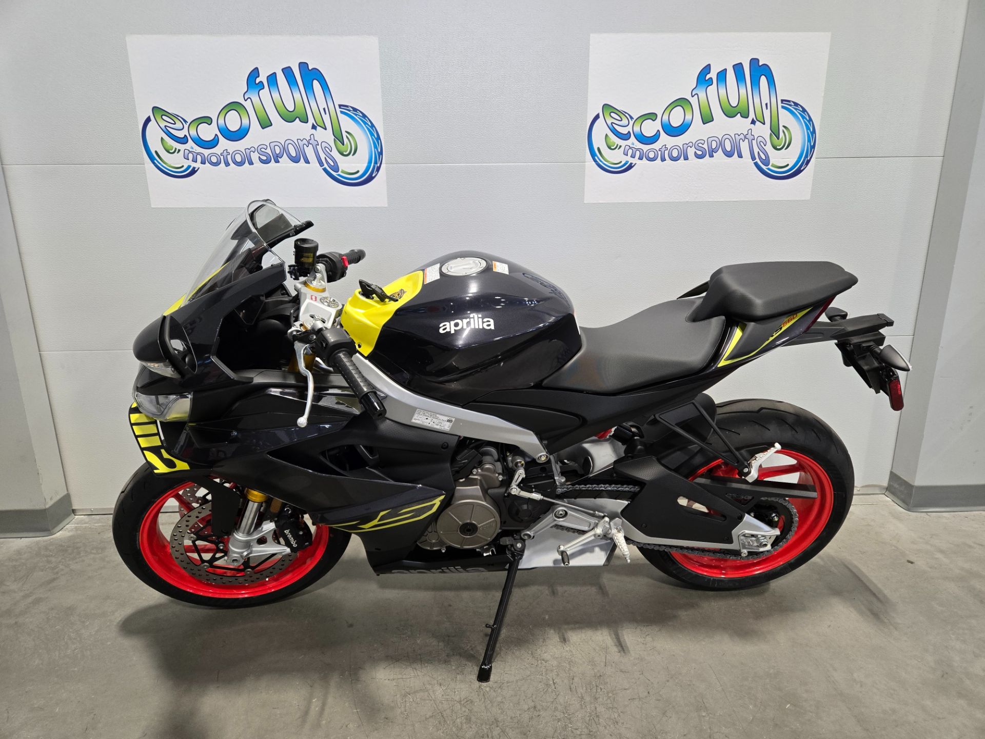 2026 Aprilia RS photo 6