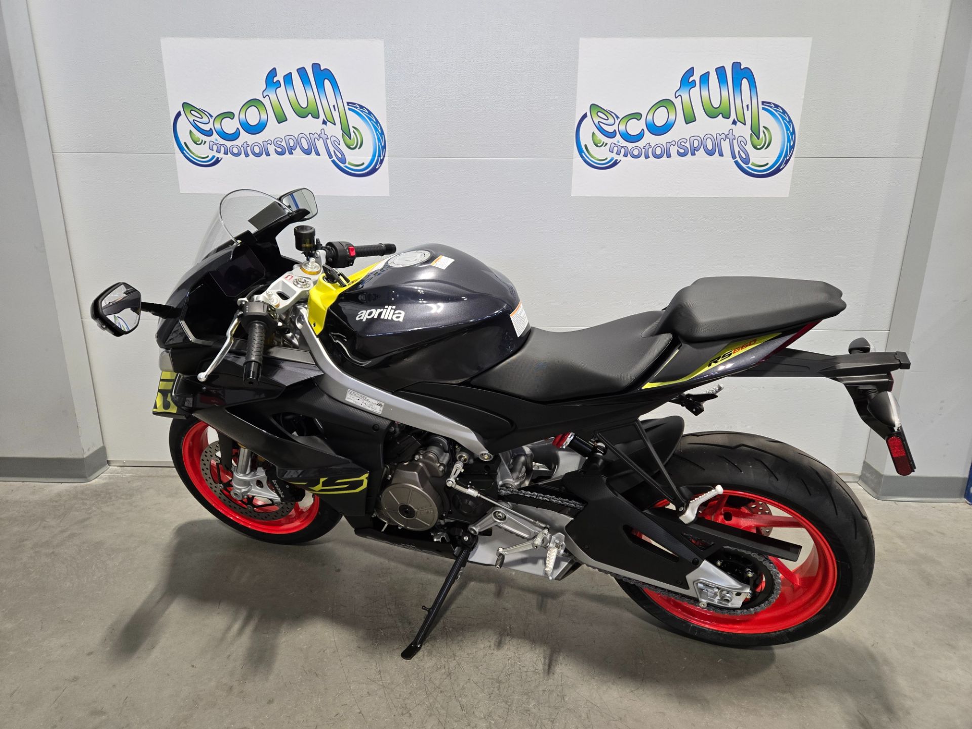 2026 Aprilia RS photo 6