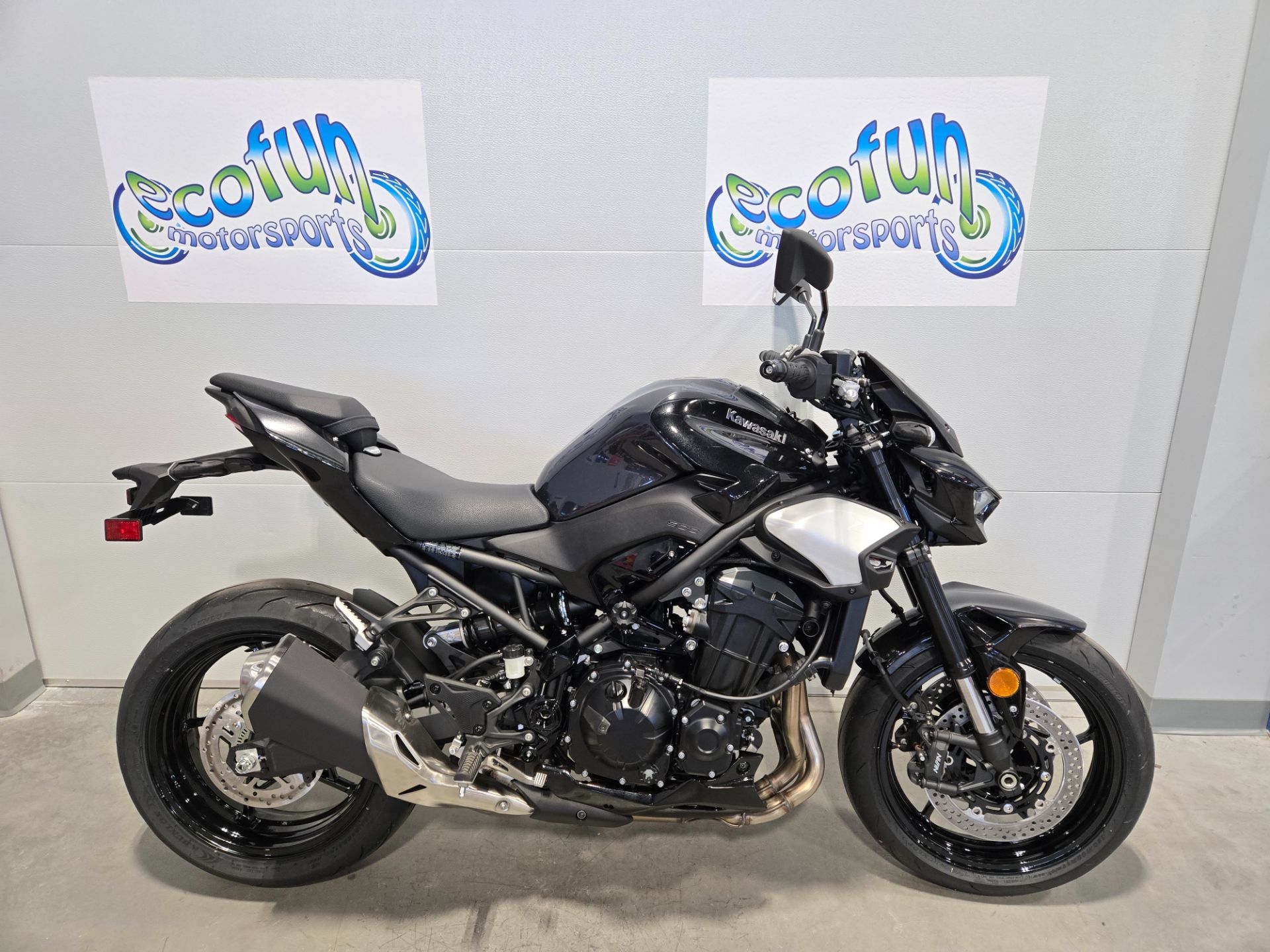 New 2025 Kawasaki Z900 ABS | Motorcycles in Forest Lake MN