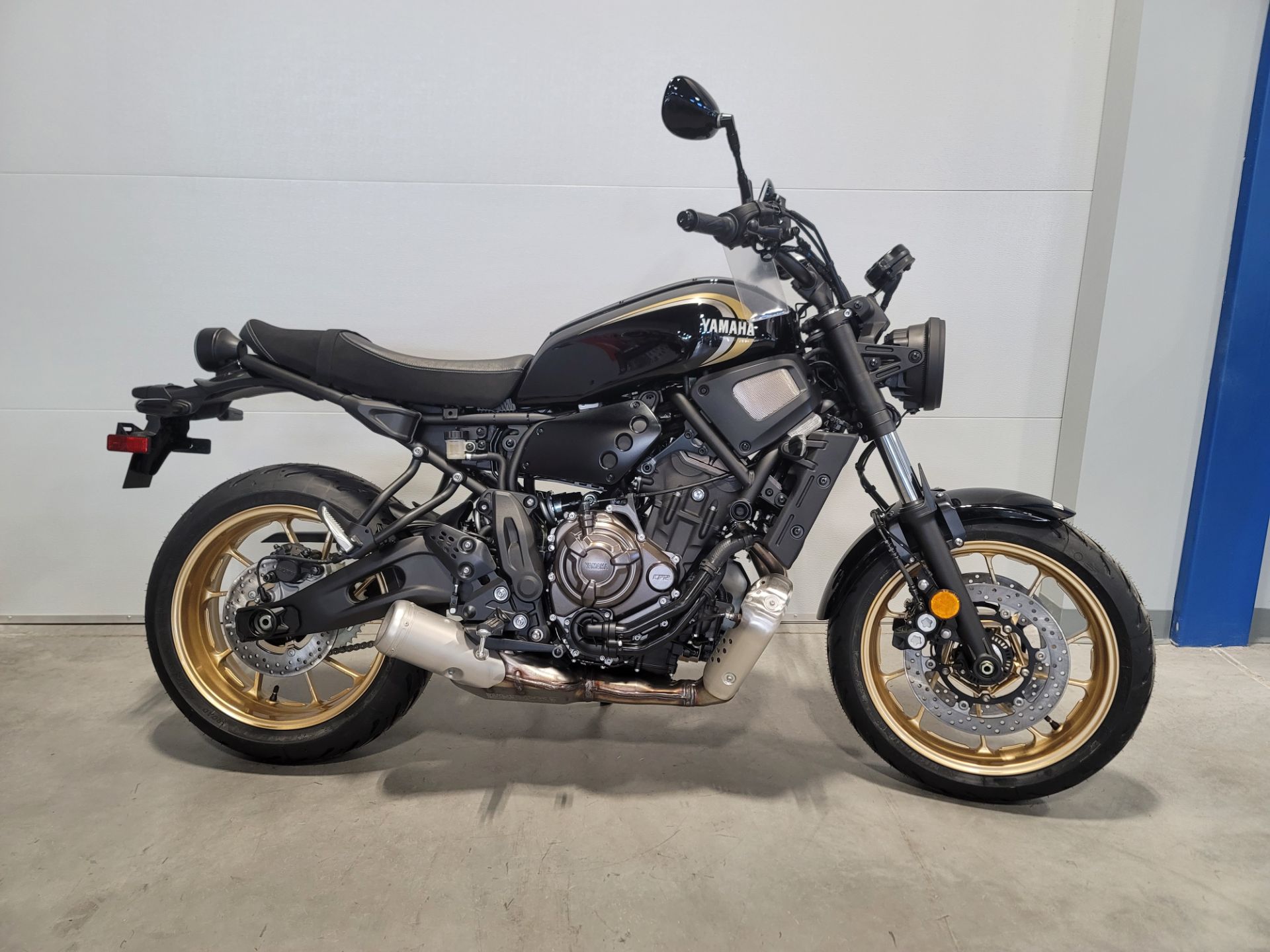 New 2025 Yamaha XSR700 | Motorcycles in Forest Lake MN
