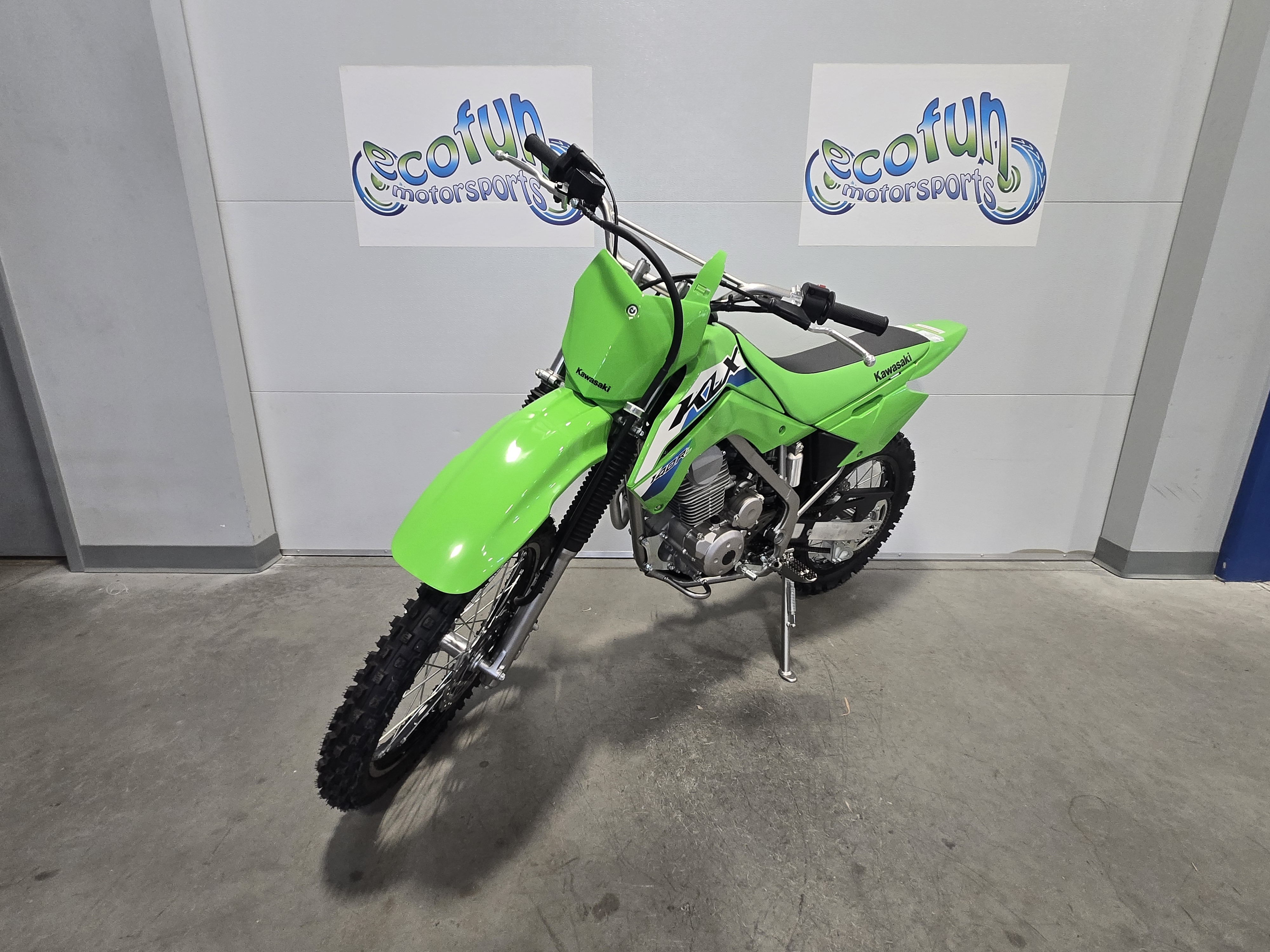 2027 Kawasaki KLX®140R L 4