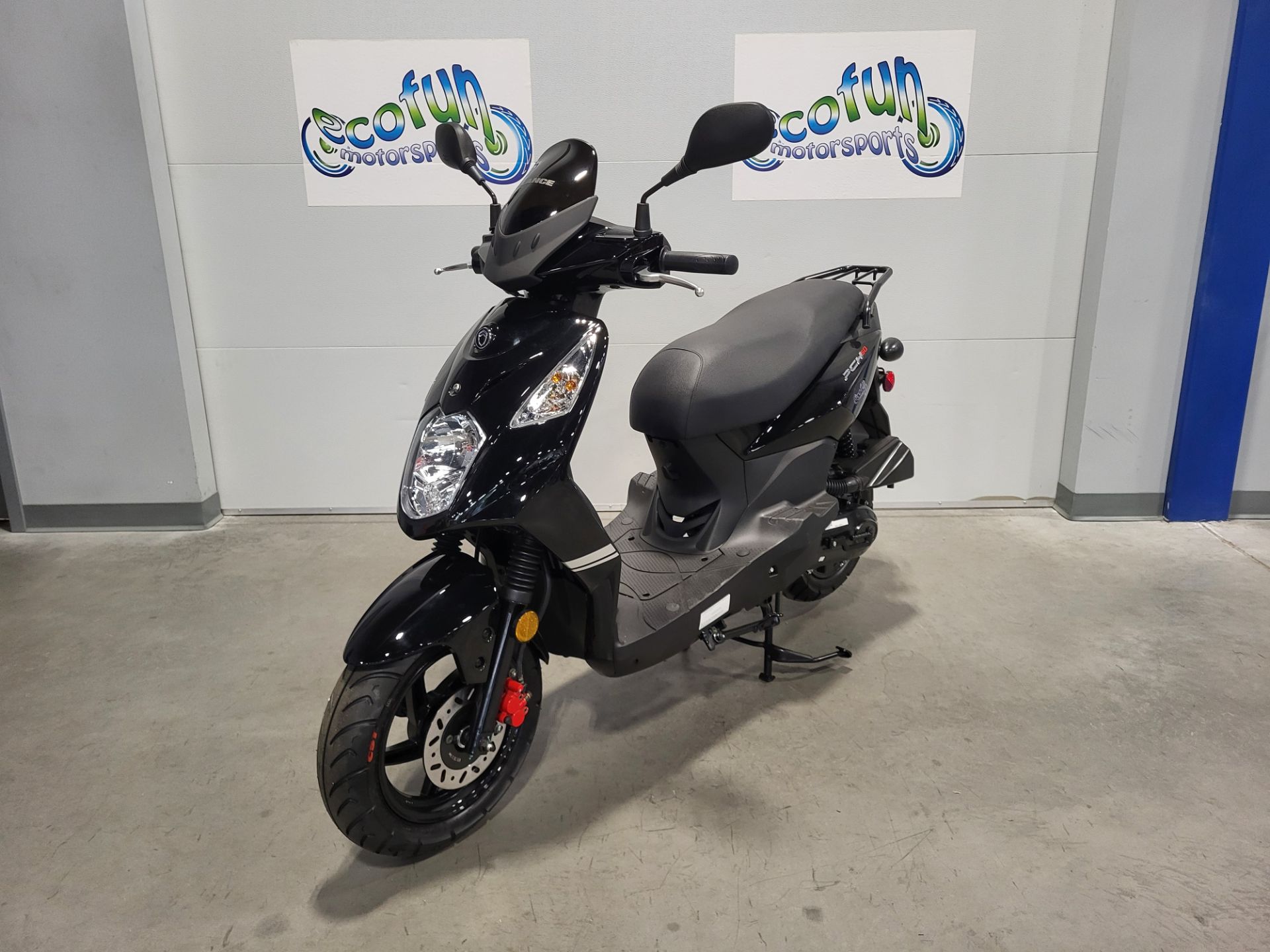国産 SCOOTER 153/CT FC November BC-STREAM New 2025 Lance Powersports PCH 49cc Scooter | Scooters in Forest