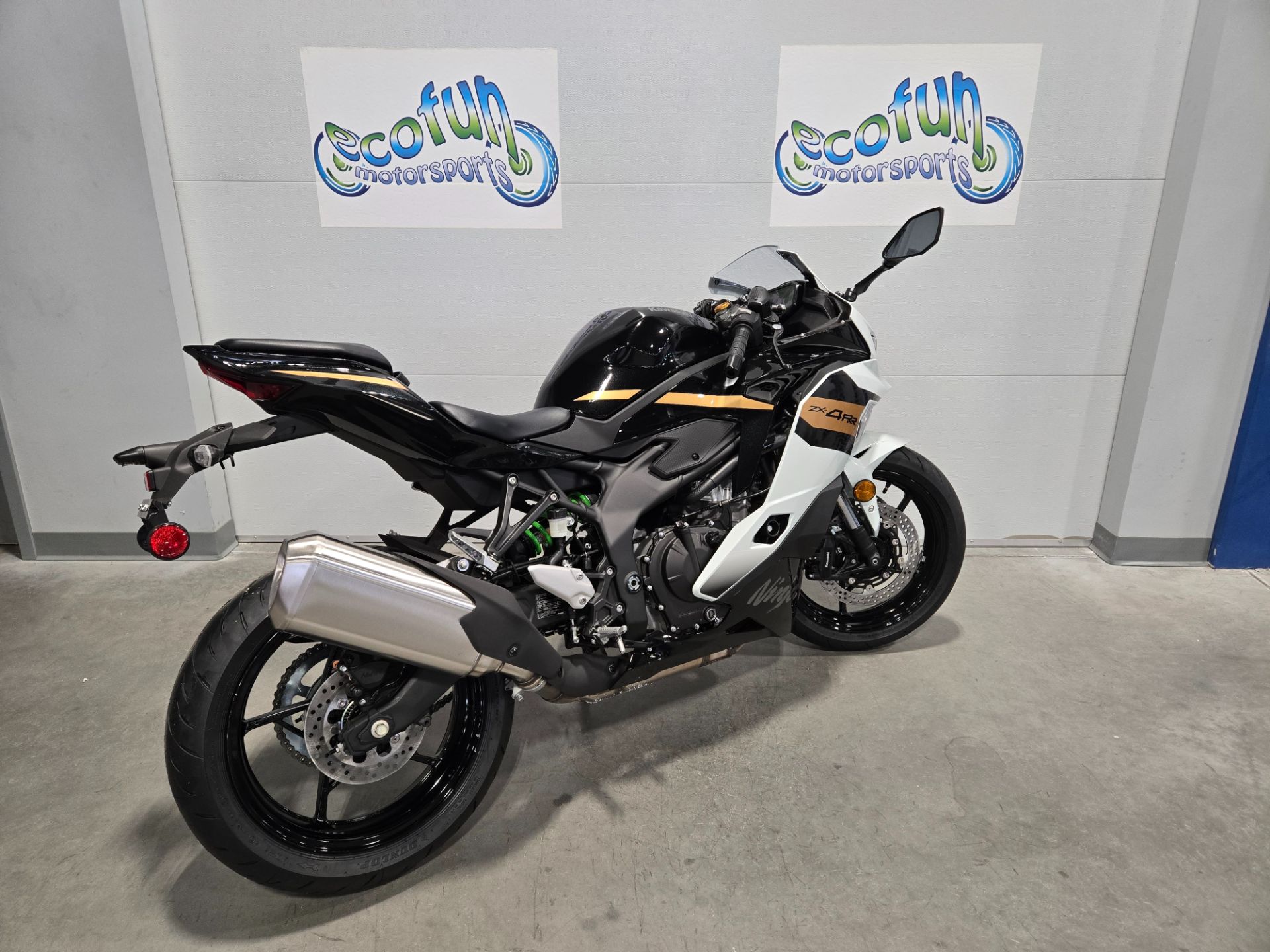 New 2026 Kawasaki Ninja® ZX™-4RR ABS | Motorcycles in Forest Lake