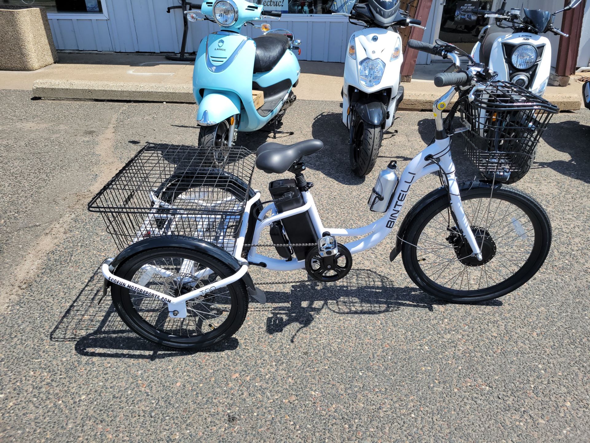 New Bintelli Trio Electric Tricycle | Electric Bicycles in Forest