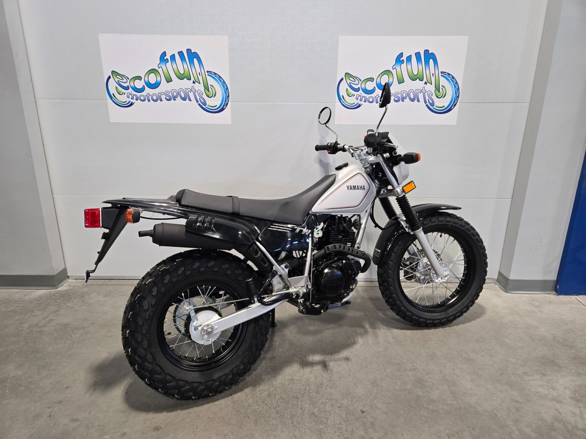 ヤマハ TW200 New 2026 Yamaha TW200 | Motorcycles in Forest Lake MN