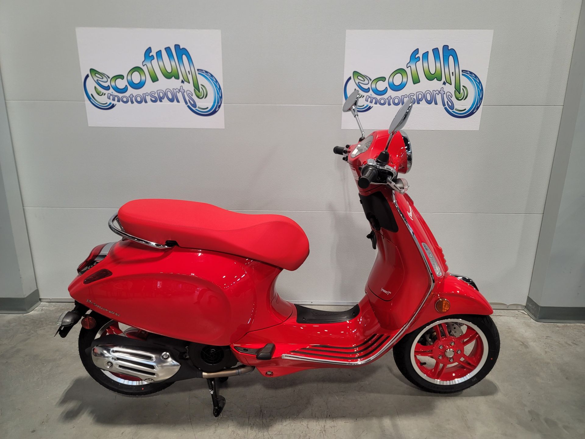 2027 Vespa Primavera photo 7
