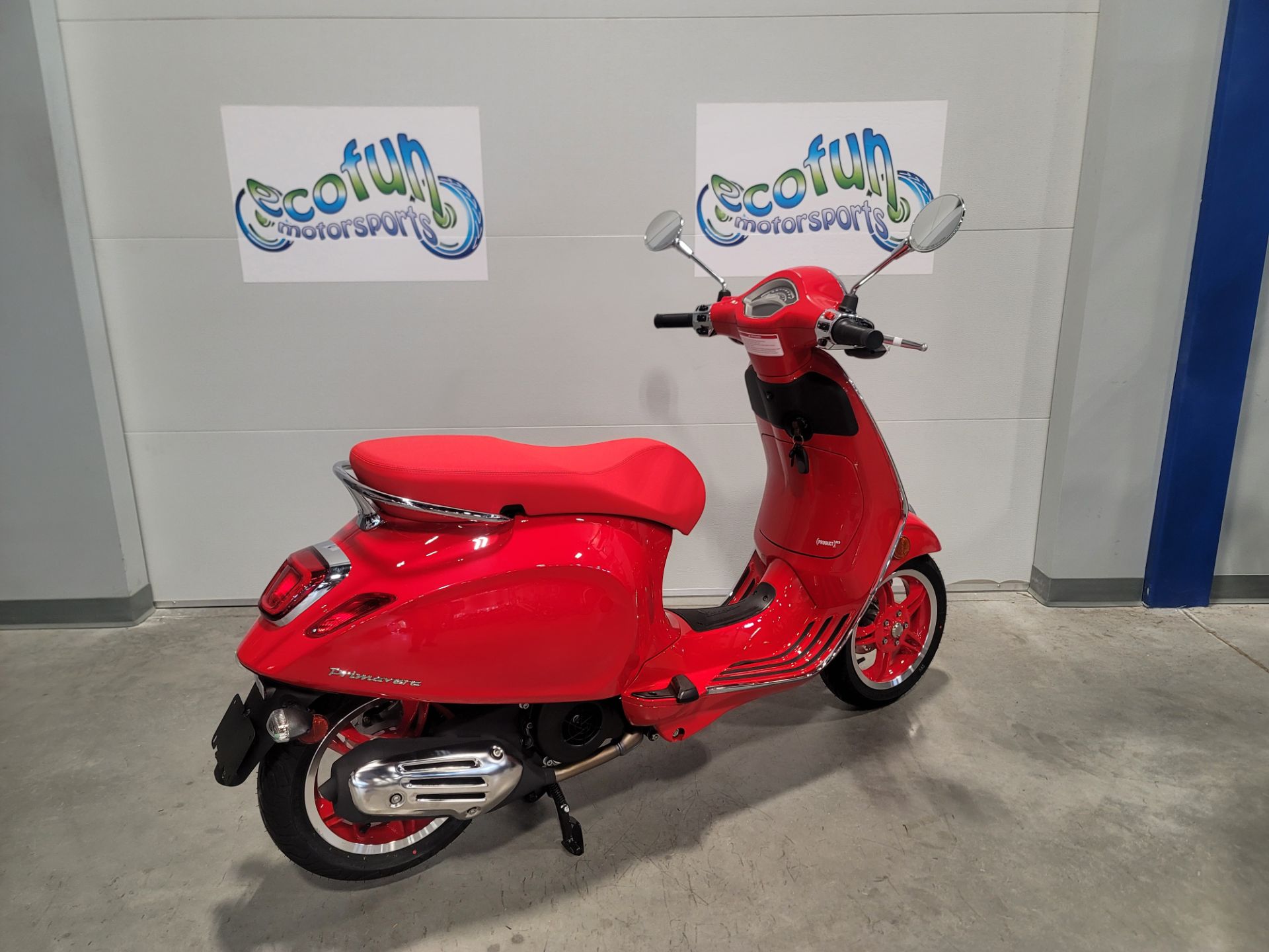 2027 Vespa Primavera photo 8