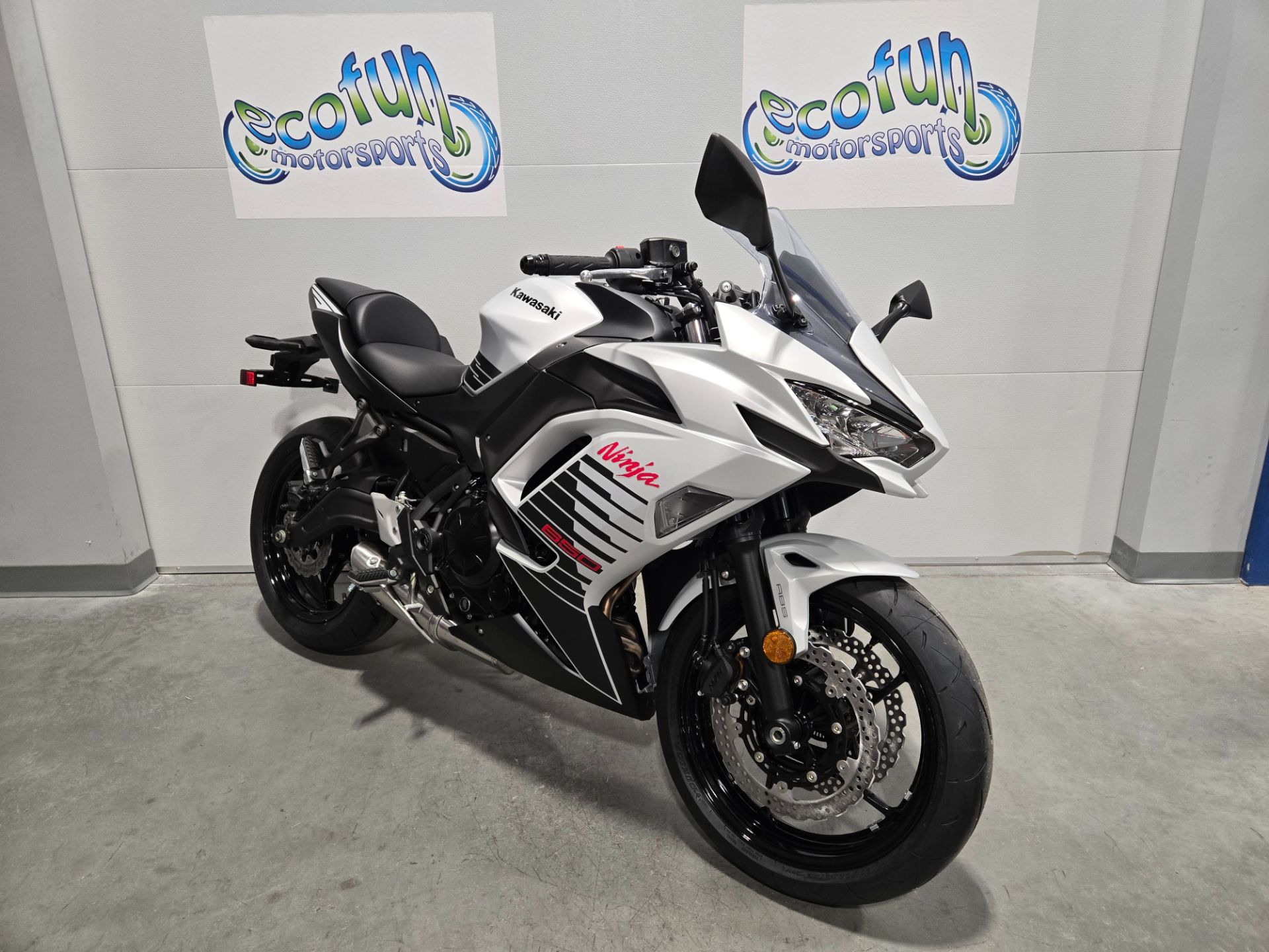 New 2026 Kawasaki Ninja 650 ABS | Motorcycles in Forest Lake MN