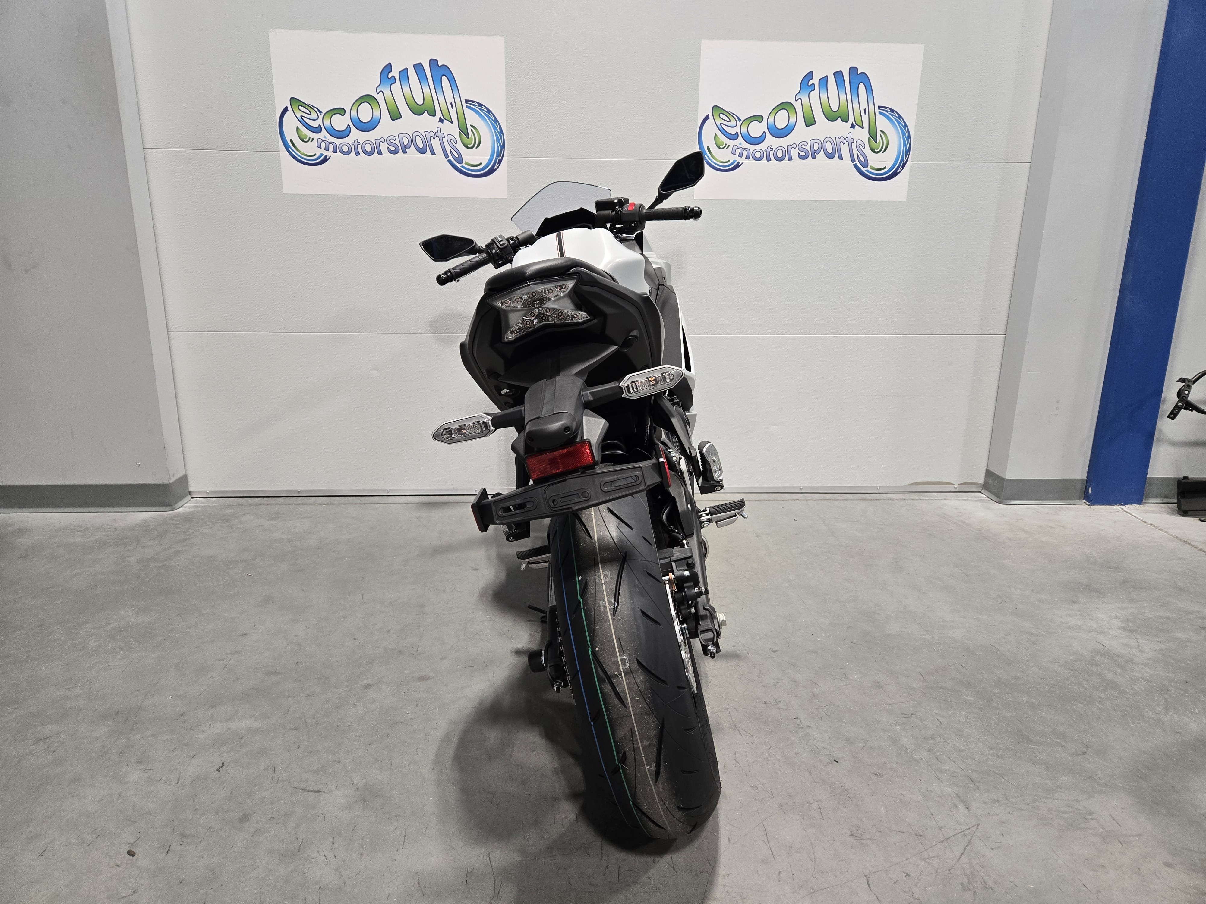 2026 Kawasaki Ninja® 650 ABS 6