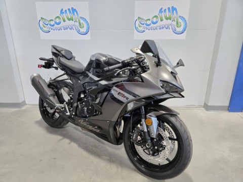 New 2026 Kawasaki Ninja® ZX™-6R ABS | Motorcycles in Forest Lake