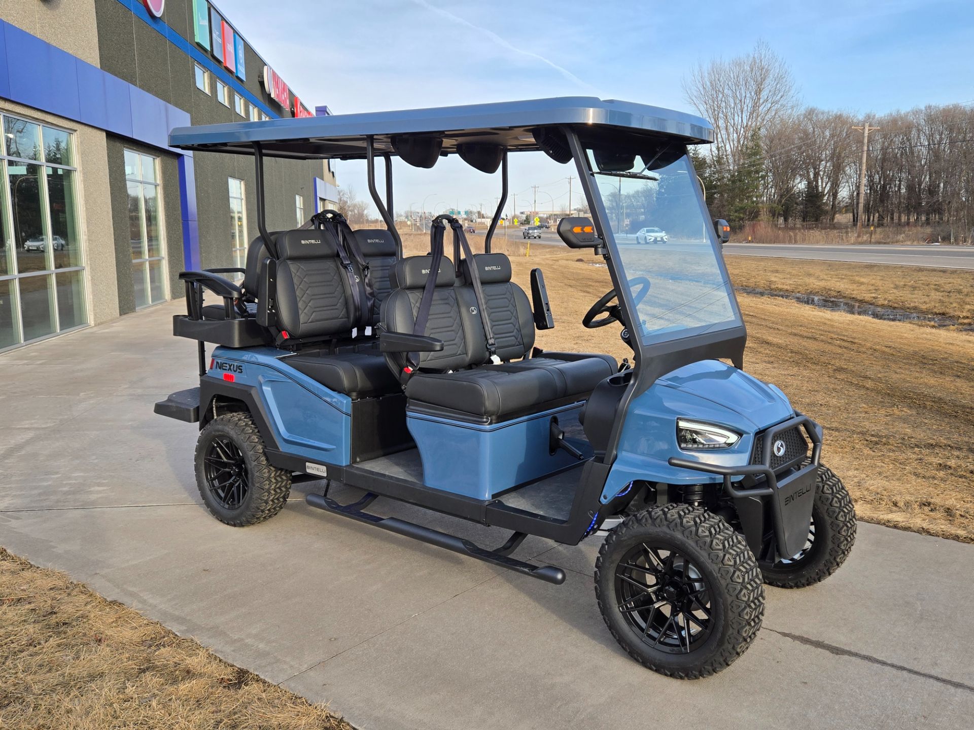GABRIELLE BUGEAUD POSITIVELY カナダ産AOR New 2025 Bintelli Nexus 6 Seater Lifted | Golf Carts in Forest