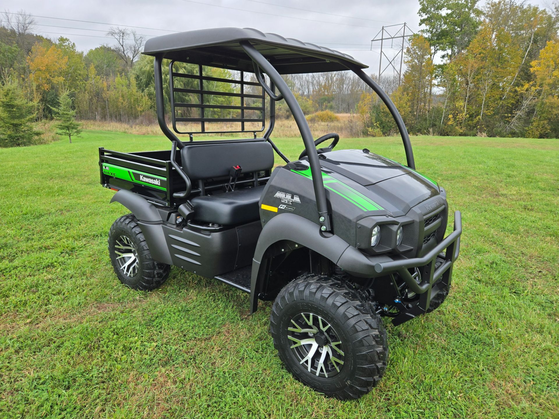★新生活応援セール対象★　LEAFLECTtypeII 27インチ 軽快車 ６速 黒【272】 New 2026 Kawasaki MULE SX™ 4x4 XC LE | Utility Vehicles in Forest