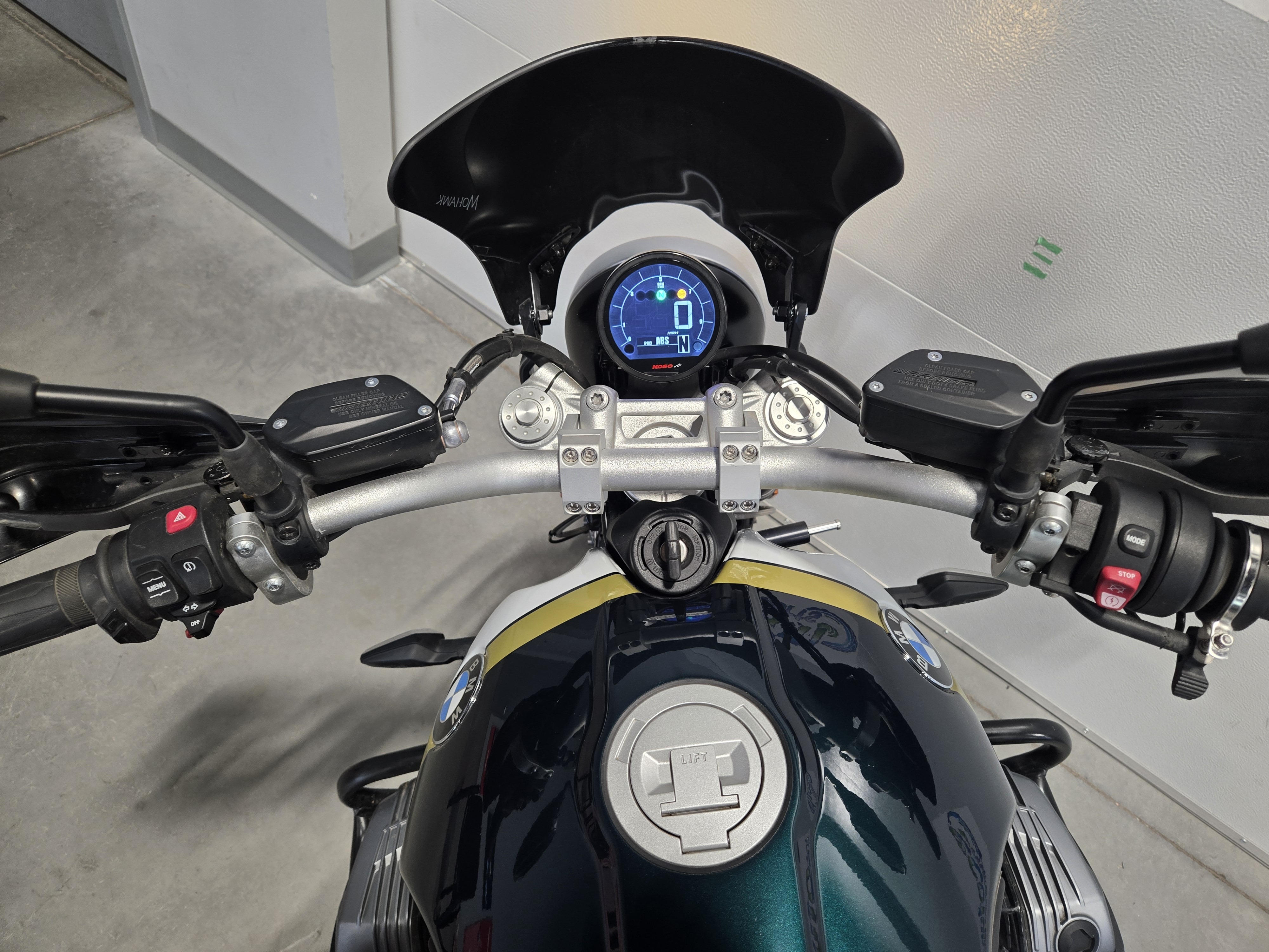 2023 BMW R nineT photo 7