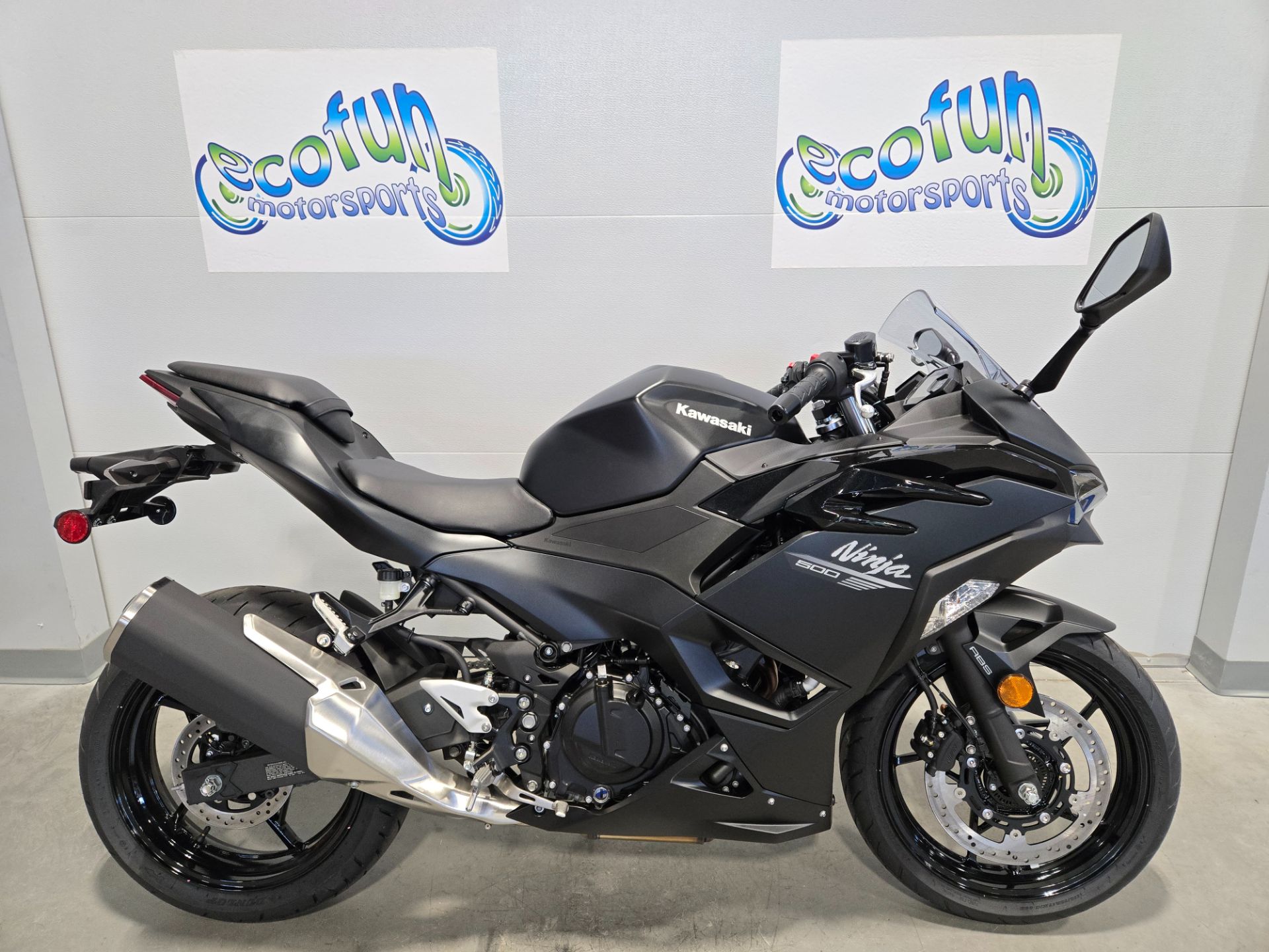 New 2026 Kawasaki Ninja® 500 ABS | Motorcycles in Forest Lake MN