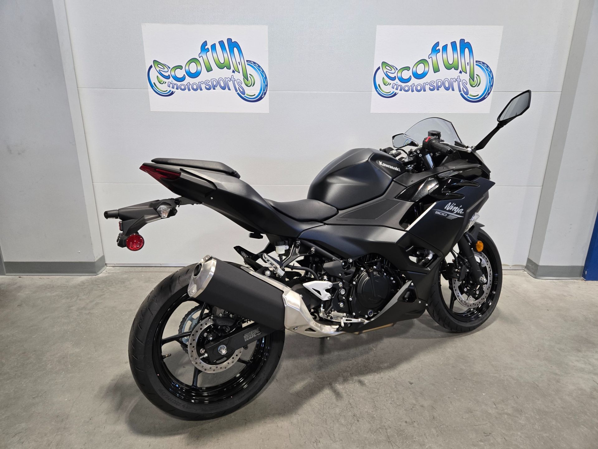 New 2026 Kawasaki Ninja® 500 ABS | Motorcycles in Forest Lake MN