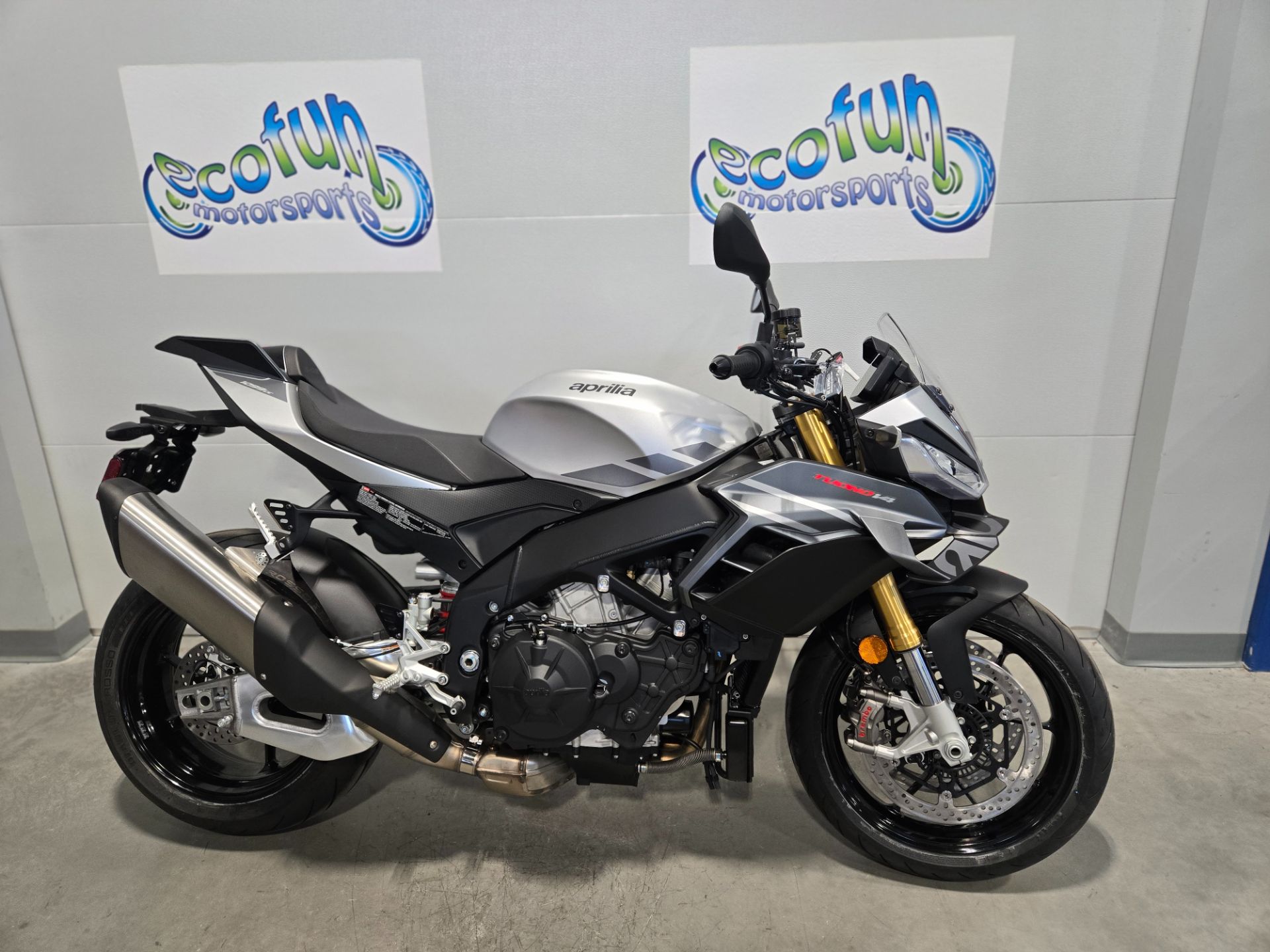 New 2025 Aprilia Tuono V4 1100 | Motorcycles in Forest Lake MN