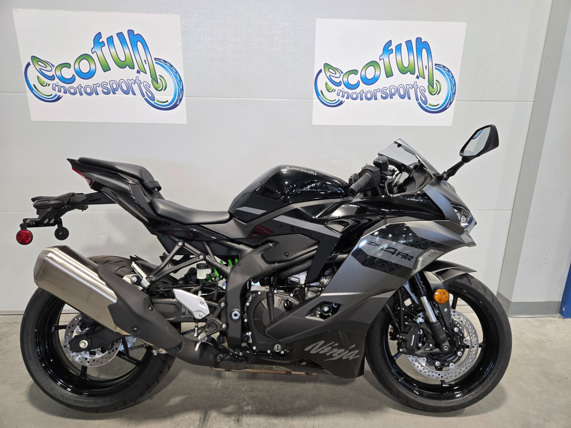 New 2026 Kawasaki Ninja ZX-4RR ABS | Motorcycles in Forest Lake MN