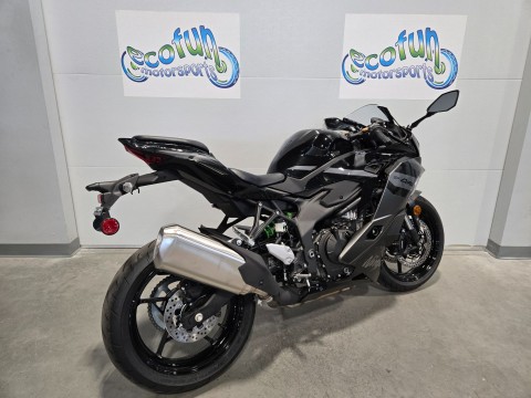 New 2026 Kawasaki Ninja® ZX™-4RR ABS | Motorcycles in Forest Lake