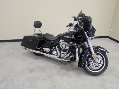 2009 Harley-Davidson Street Glide — photo 1 of 8