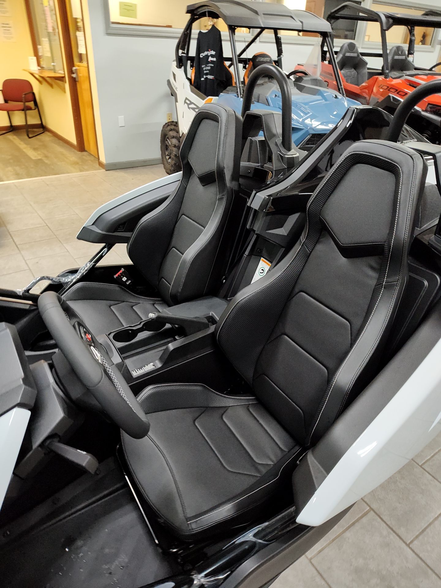 2024 Slingshot Slingshot SLR AutoDrive photo 2