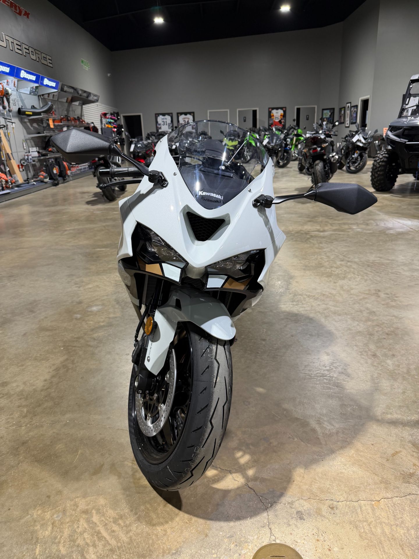 2026 Kawasaki Ninja® ZX-6R ABS 2