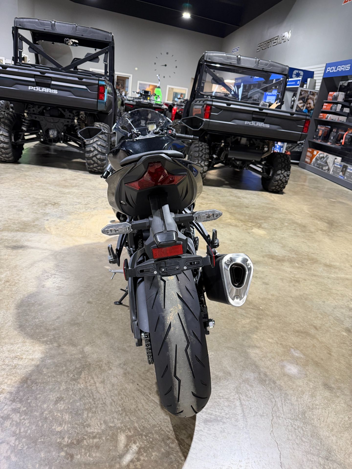 2026 Kawasaki Ninja® ZX-6R ABS 3