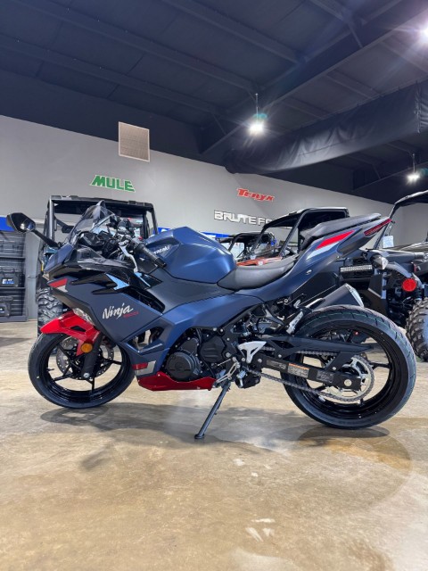 2026 Kawasaki Ninja 500 SE ABS — photo 1 of 5