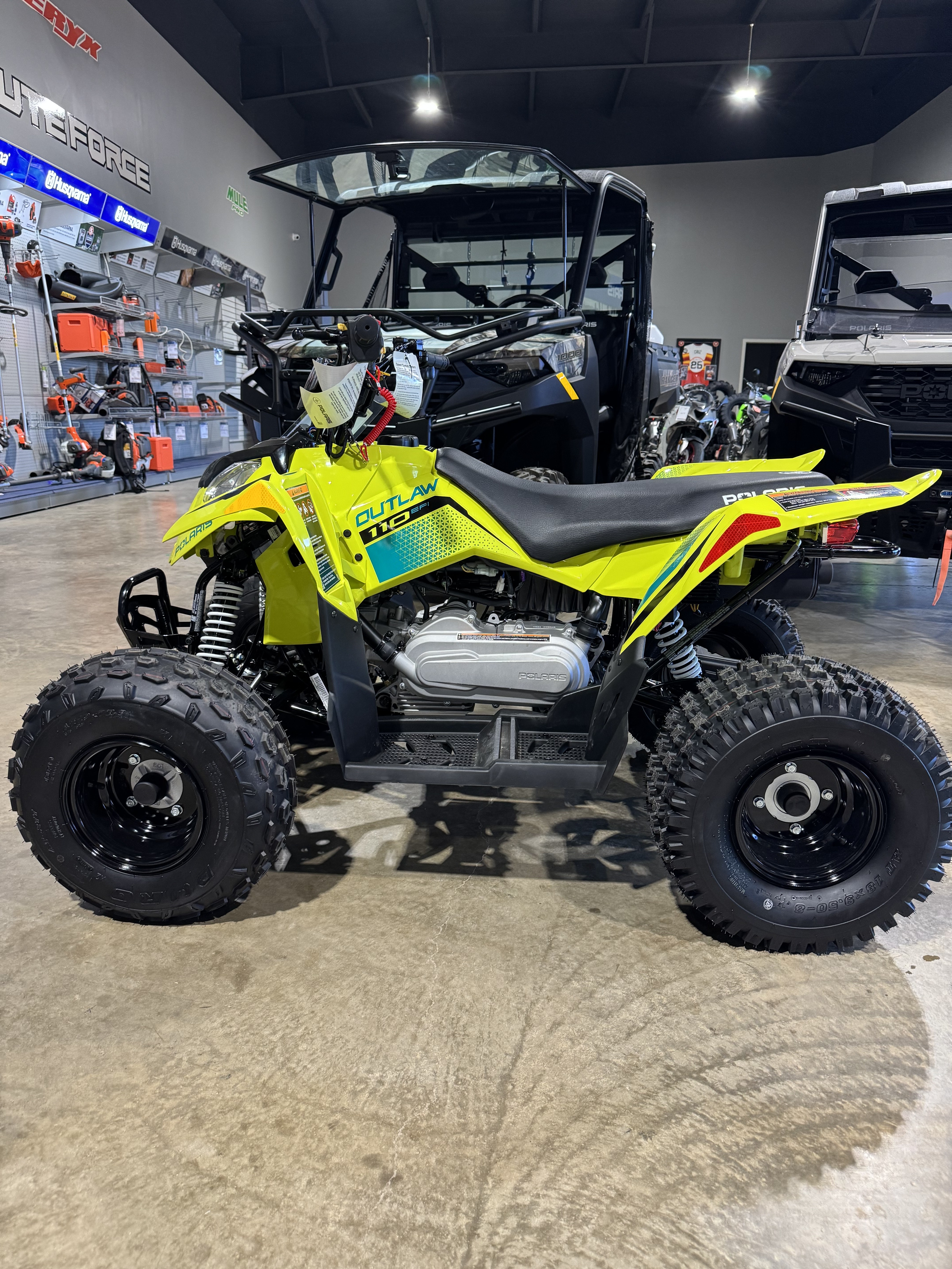 2026 Polaris Outlaw 110 EFI 1