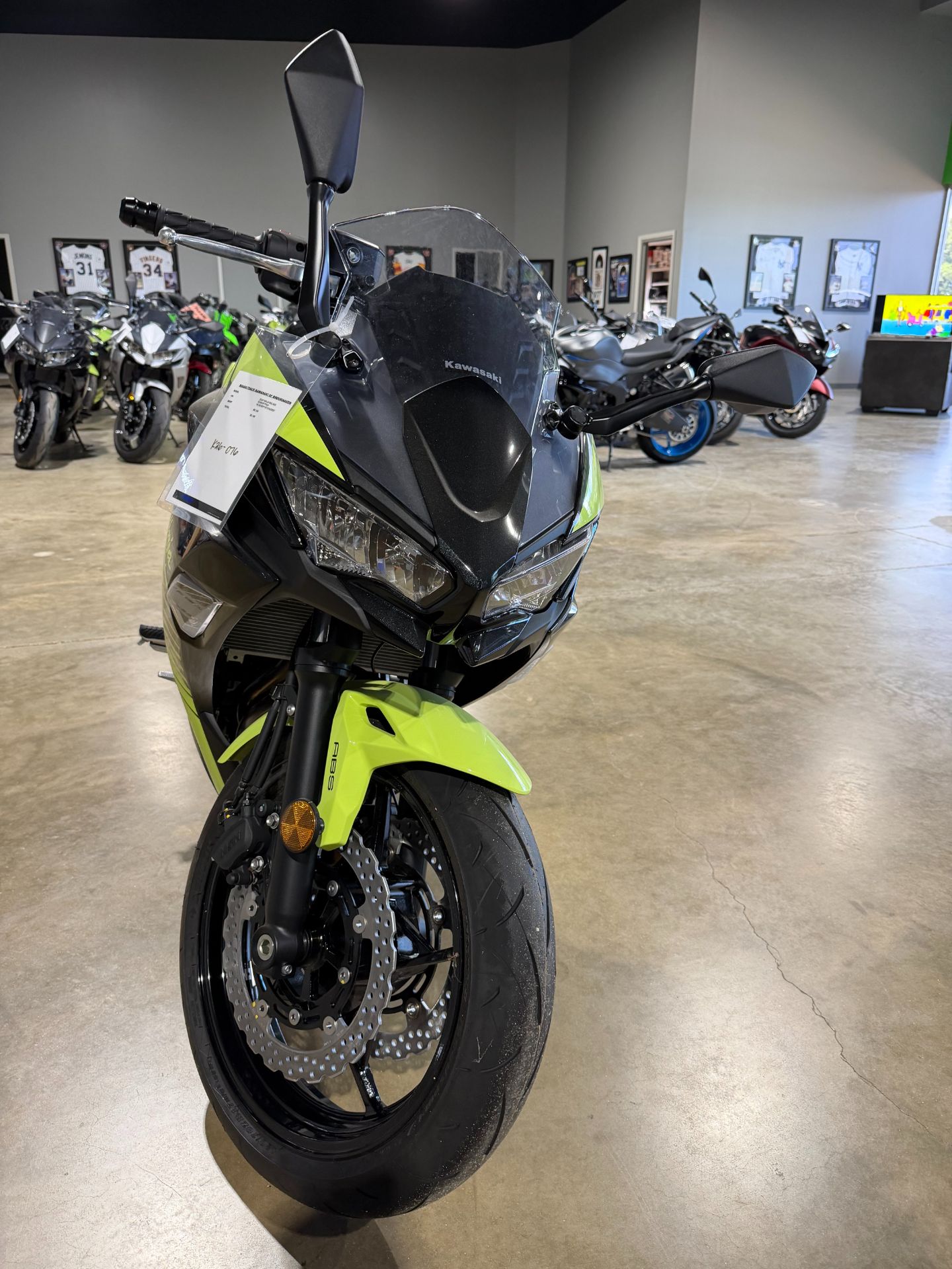 2026 Kawasaki Ninja® 650 ABS 2
