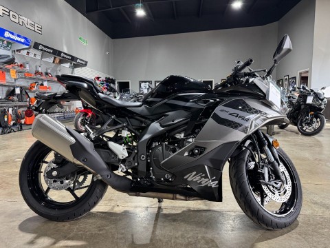 2026 Kawasaki Ninja ZX-4RR ABS — photo 1 of 5
