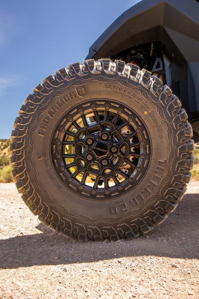 2026 Polaris RZR Pro R 4 Ultimate 8