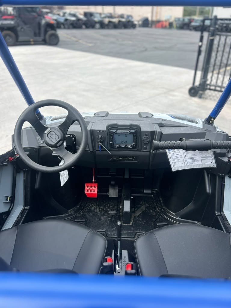 2026 Polaris RZR 200 EFI 3