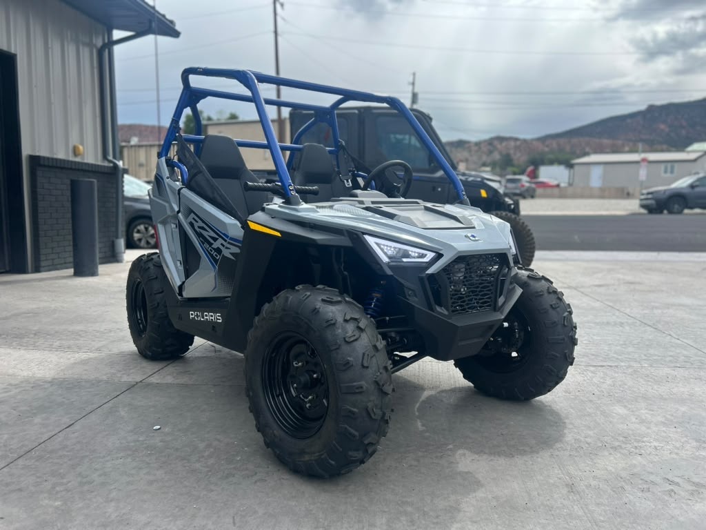2026 Polaris RZR 200 EFI 1
