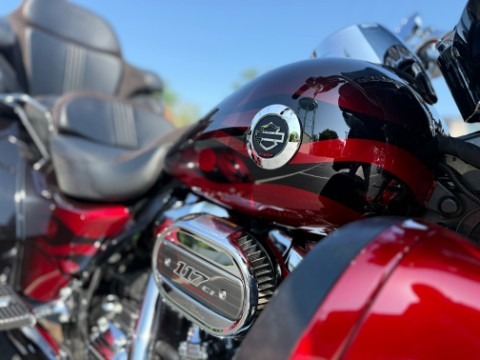 2022 Harley-Davidson CVO Tri Glide® 7